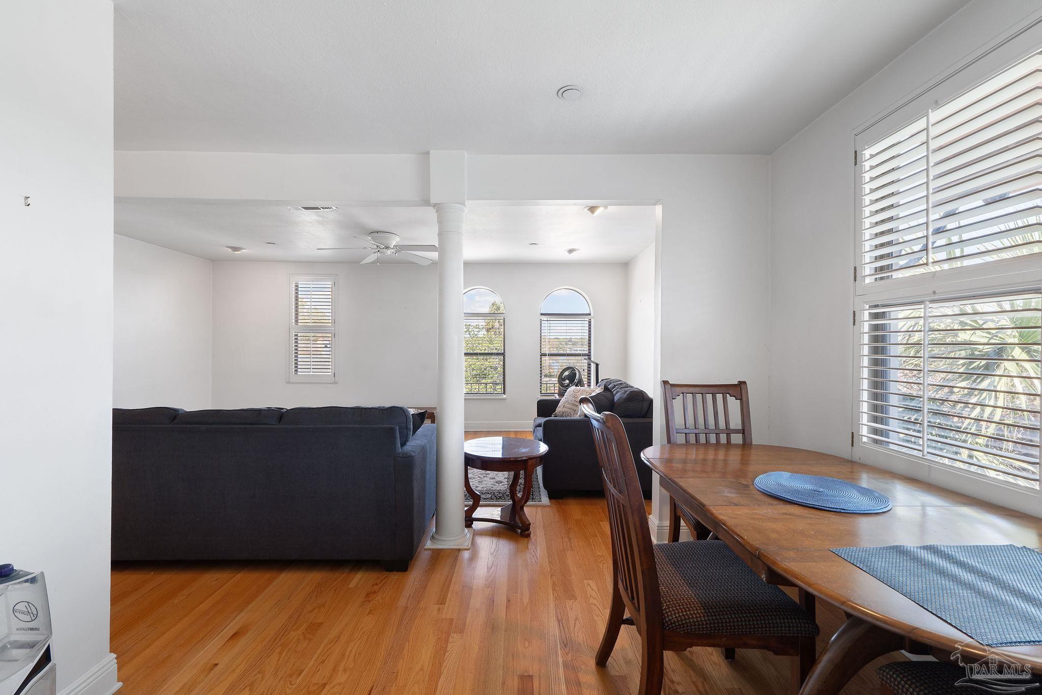 2007 E Gadsden St # 301