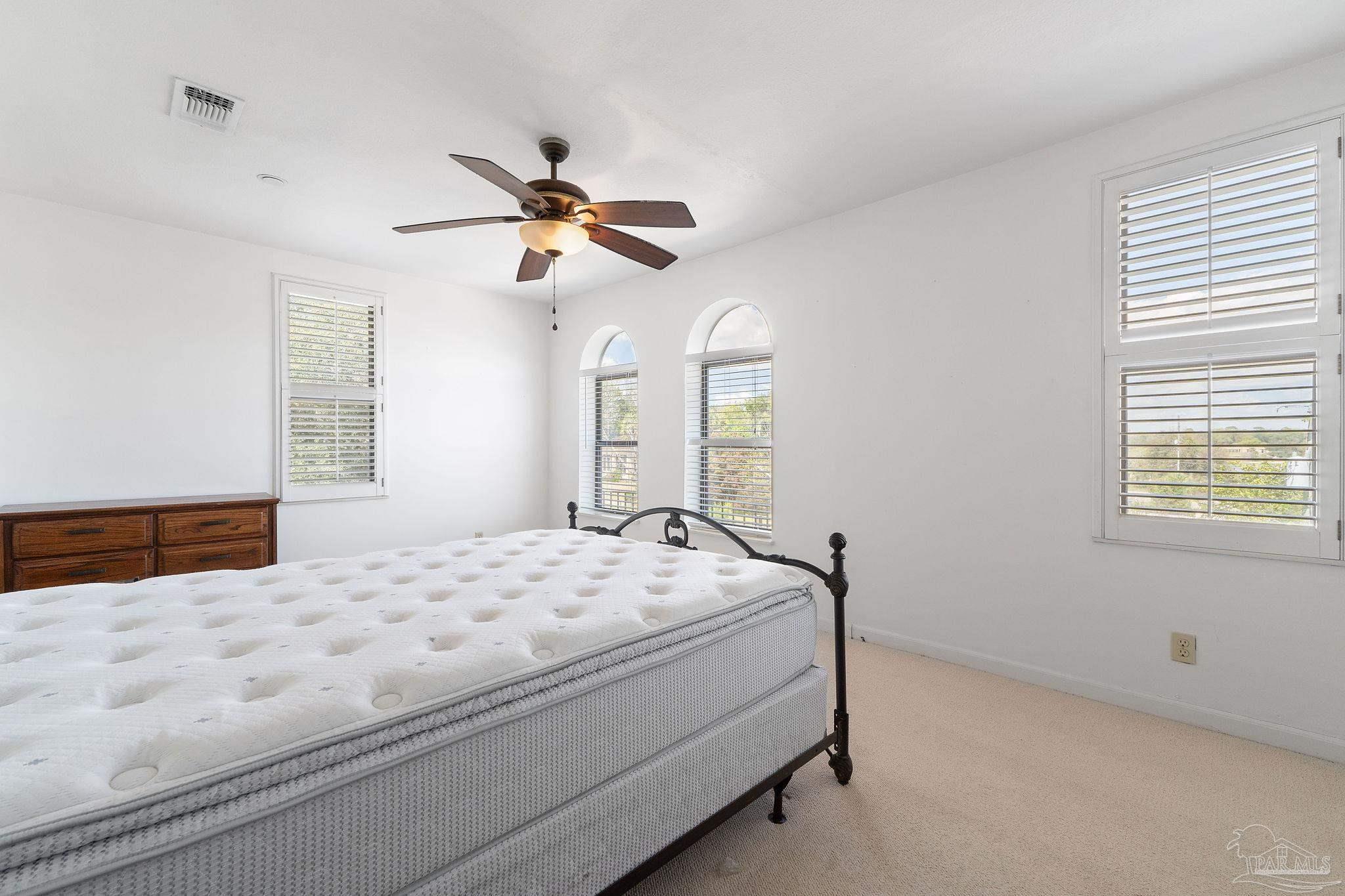 2007 E Gadsden St # 301