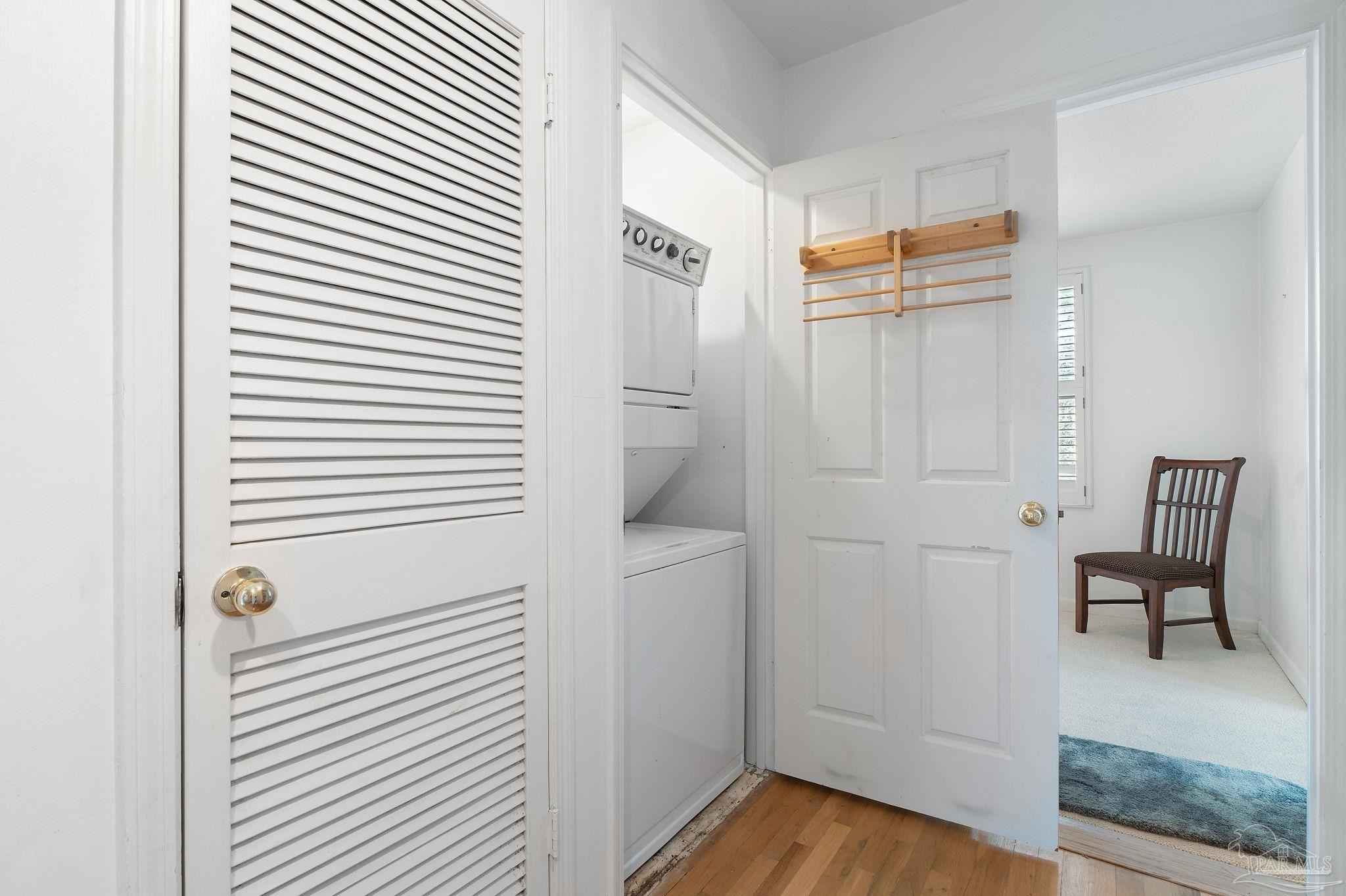 2007 E Gadsden St # 301