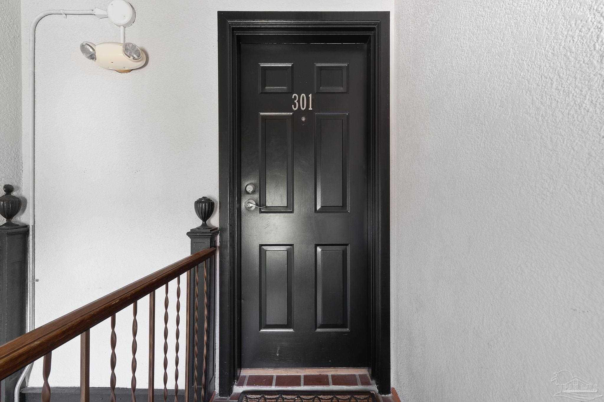 2007 E Gadsden St # 301