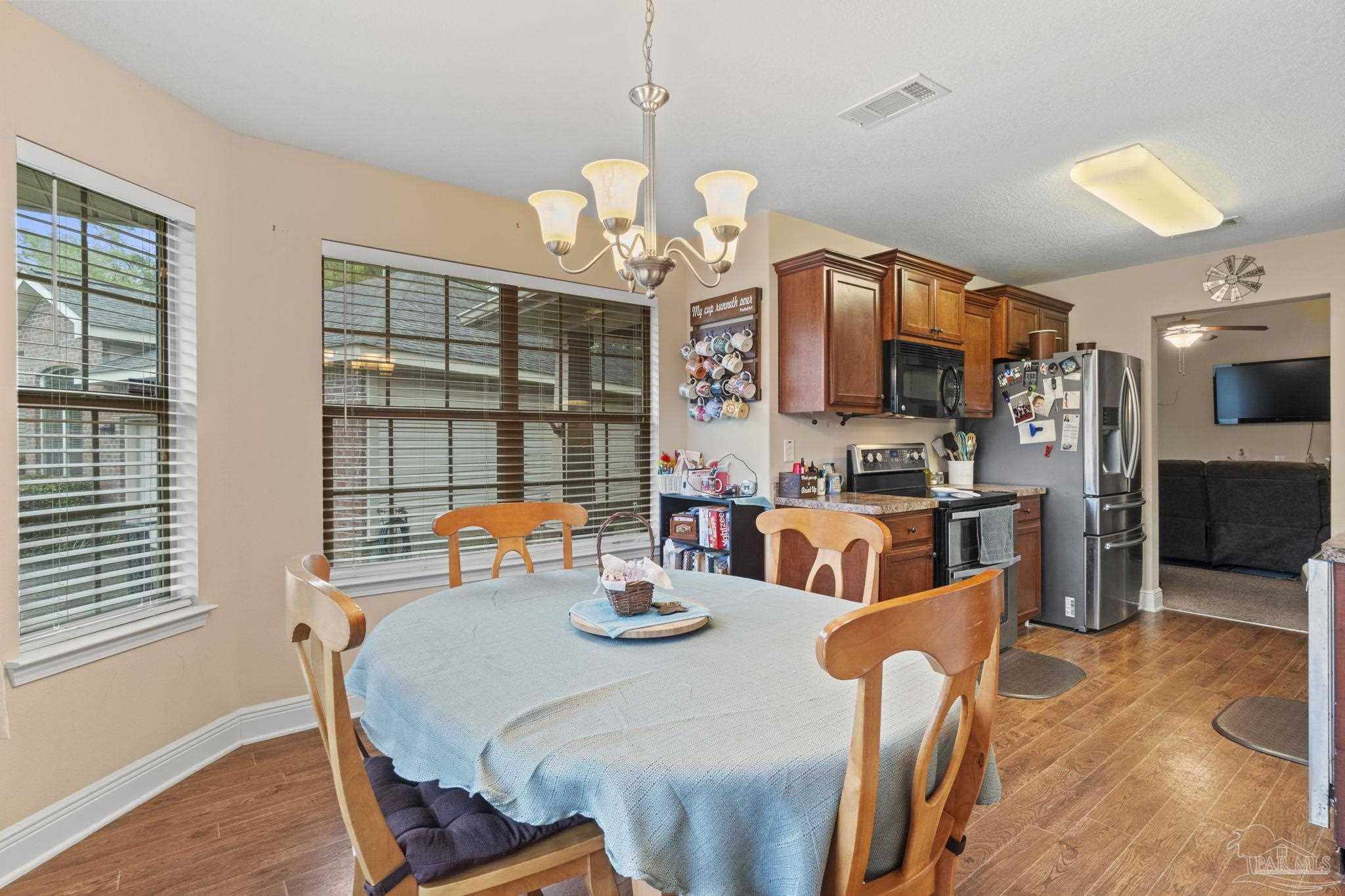 1438 Towhee Canyon Dr