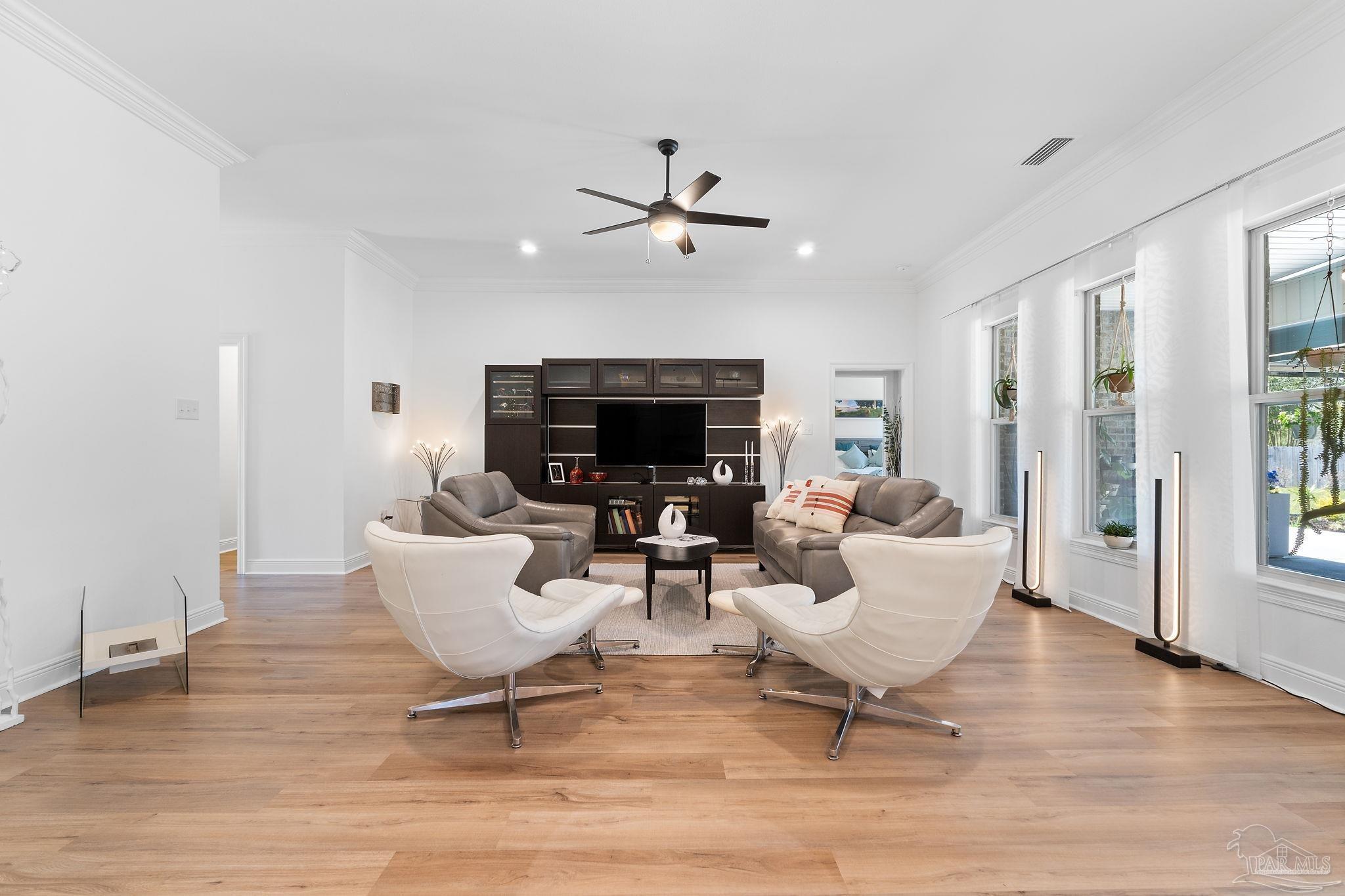 4214 Southern Palm Dr