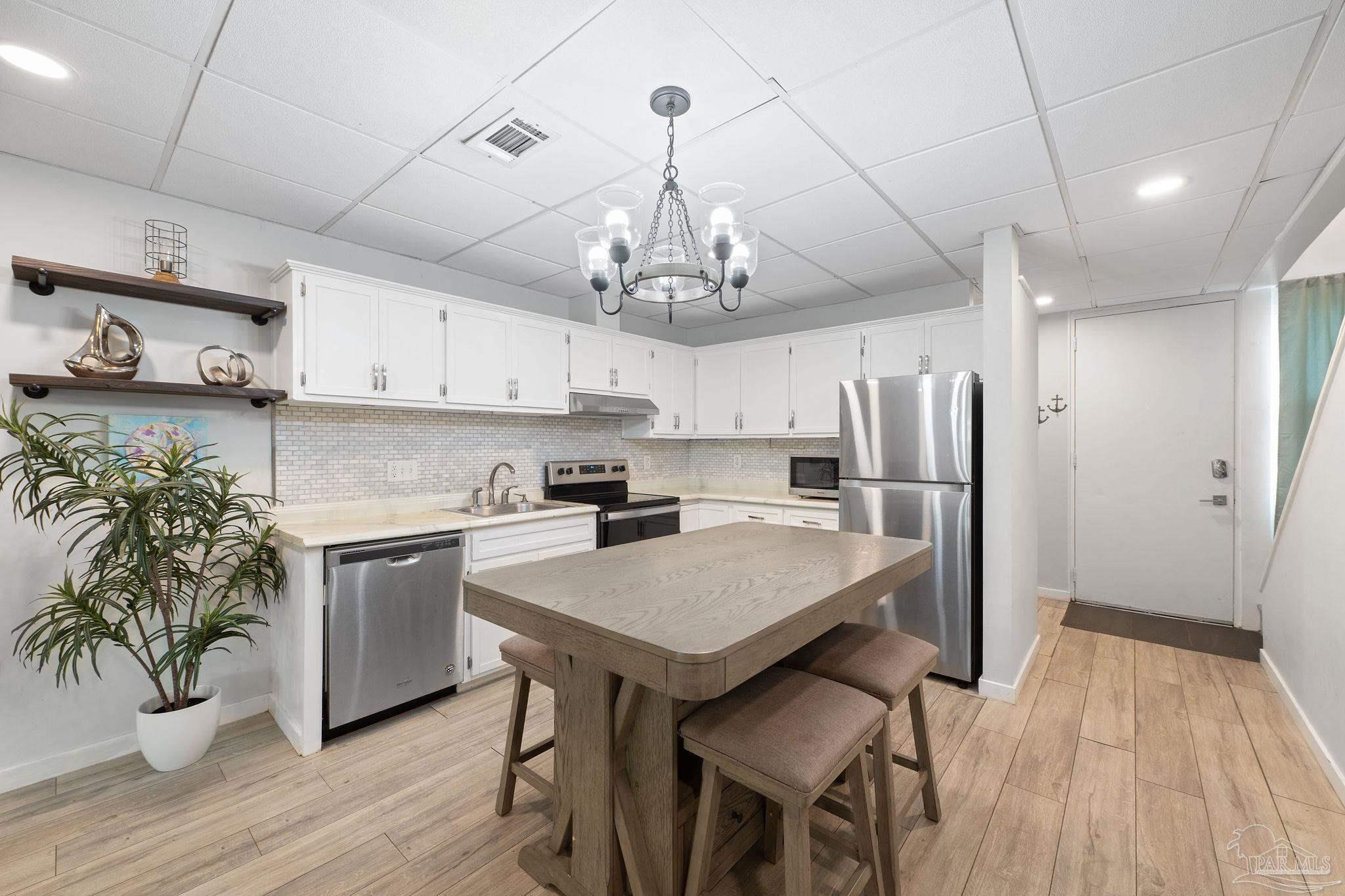 201 Pensacola Beach Rd # D24