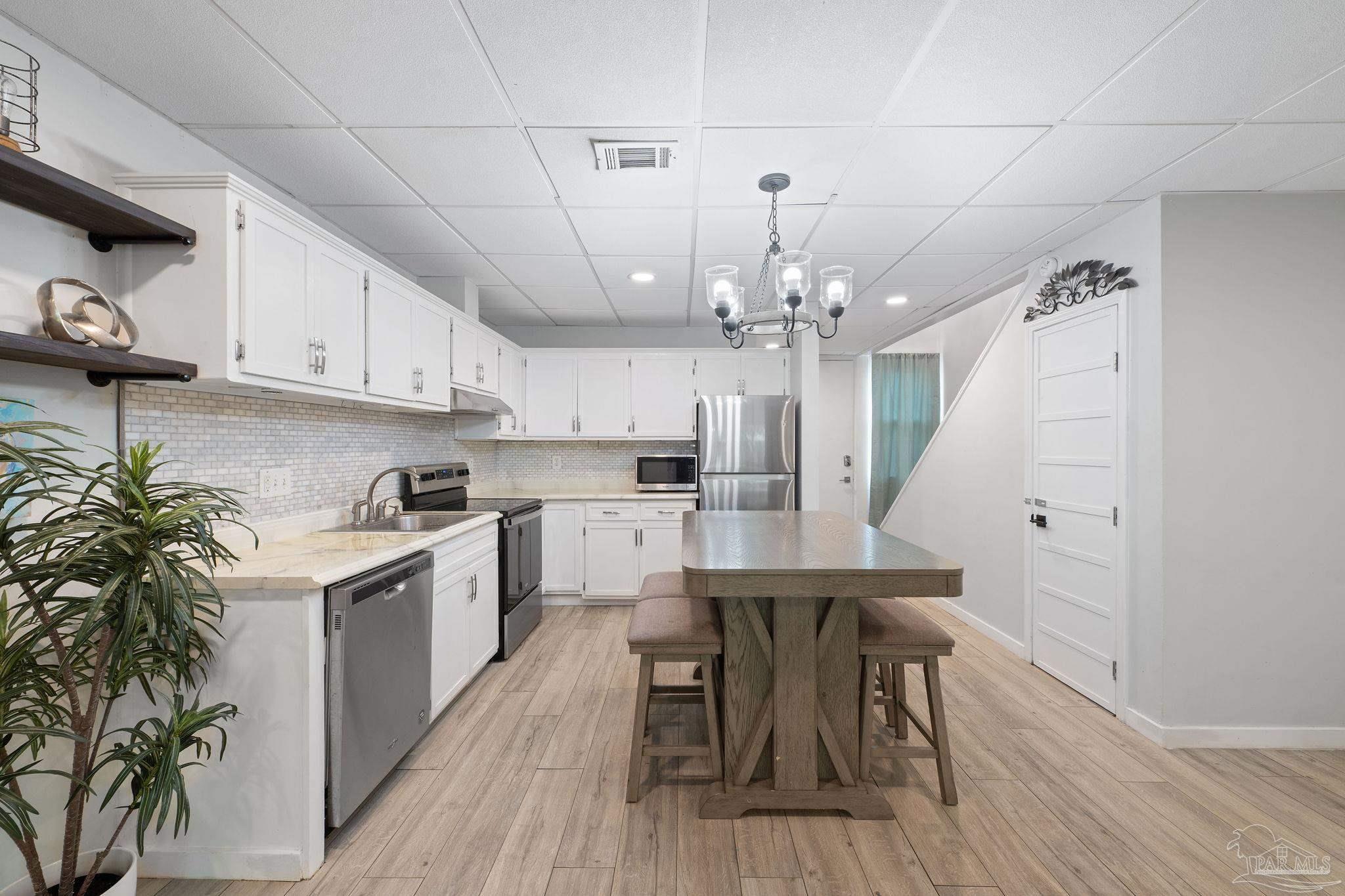 201 Pensacola Beach Rd # D24