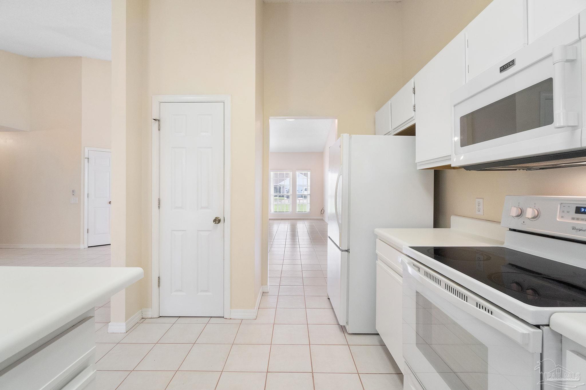 1324 Sterling Point Pl