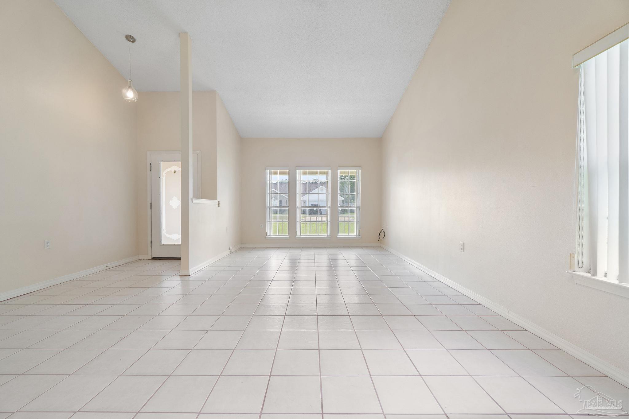 1324 Sterling Point Pl