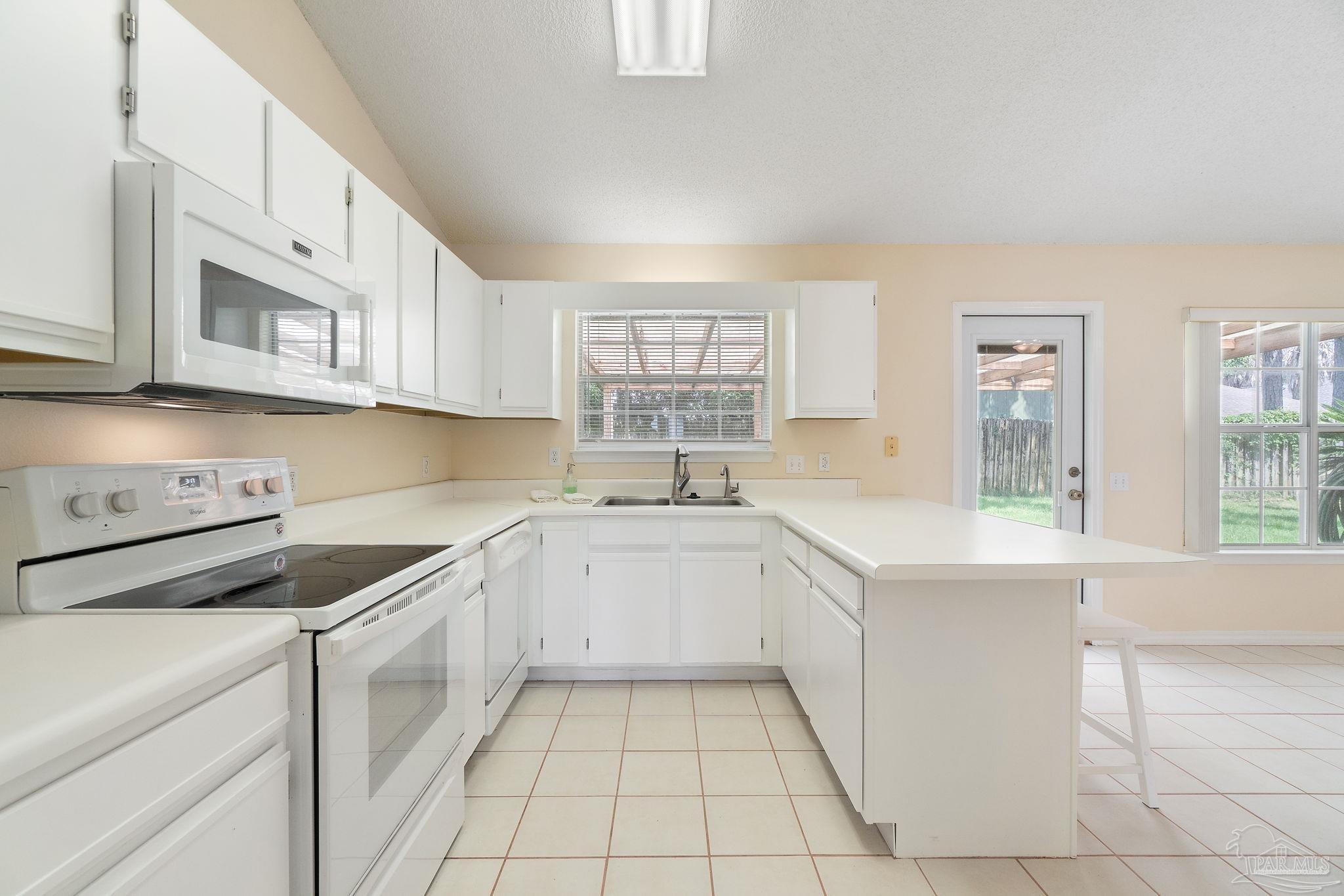 1324 Sterling Point Pl