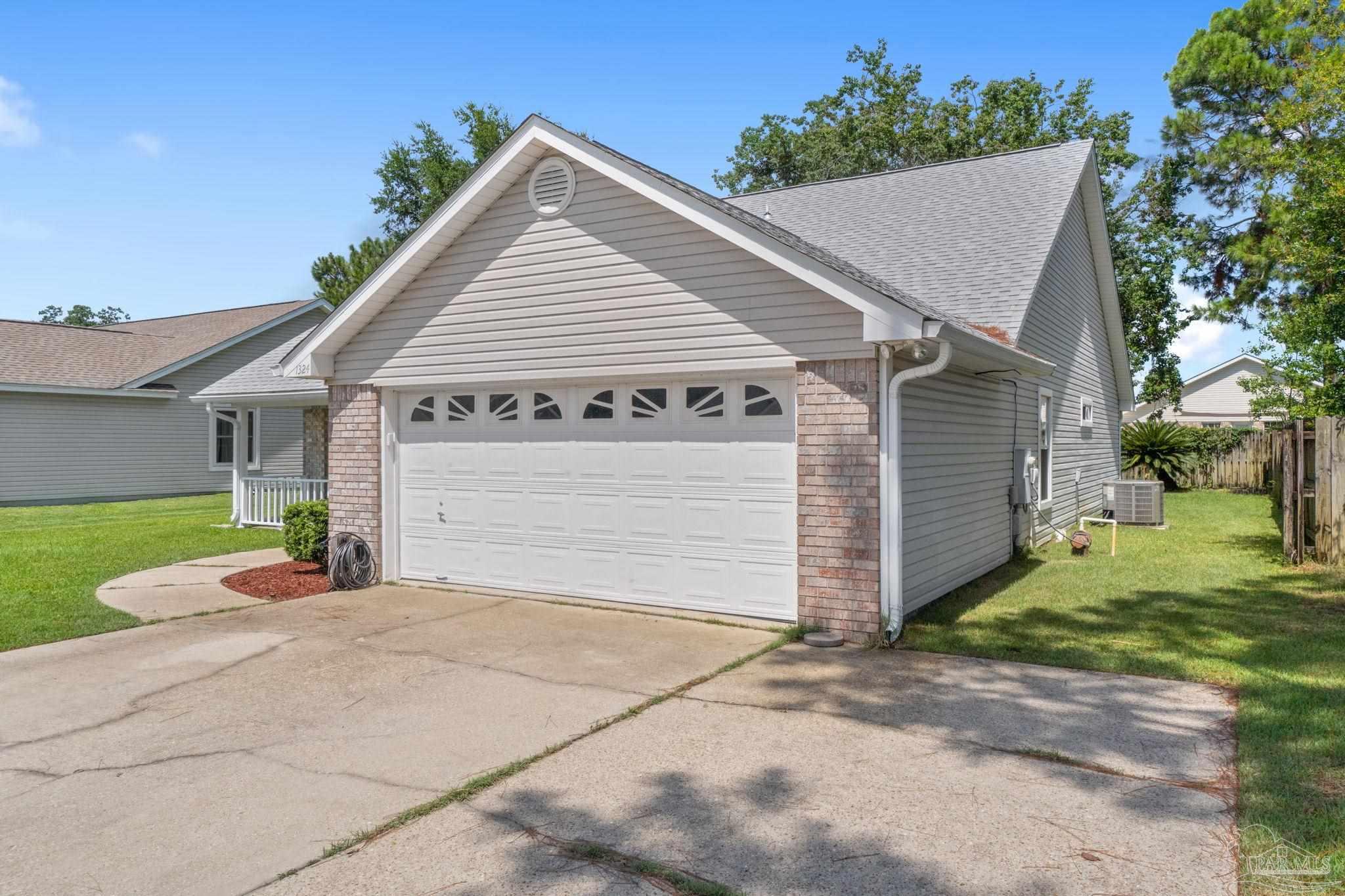 1324 Sterling Point Pl