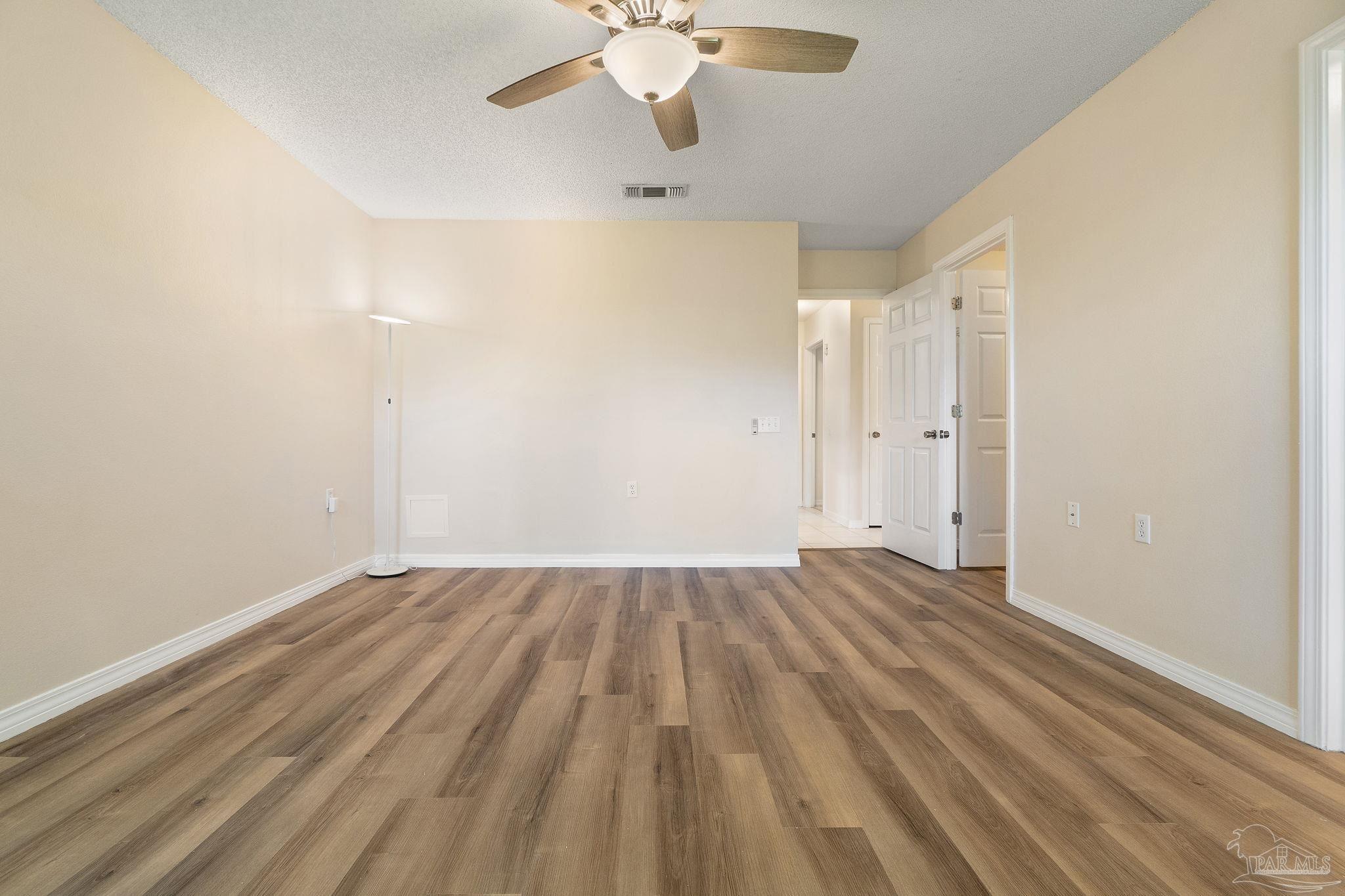 1324 Sterling Point Pl