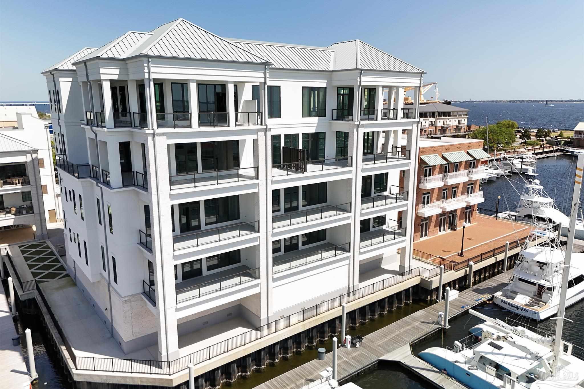 801 S Palafox St # 302