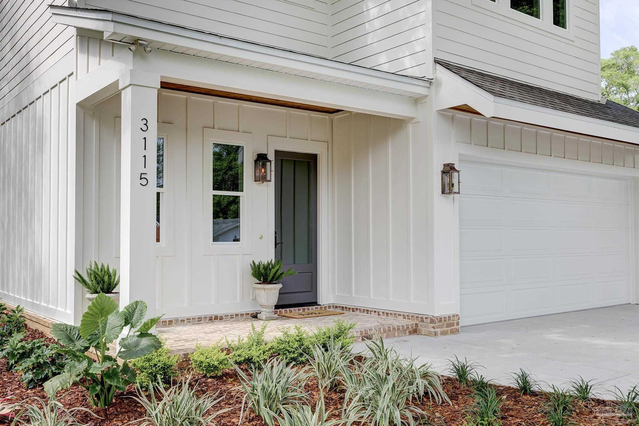 3115 E Blount St