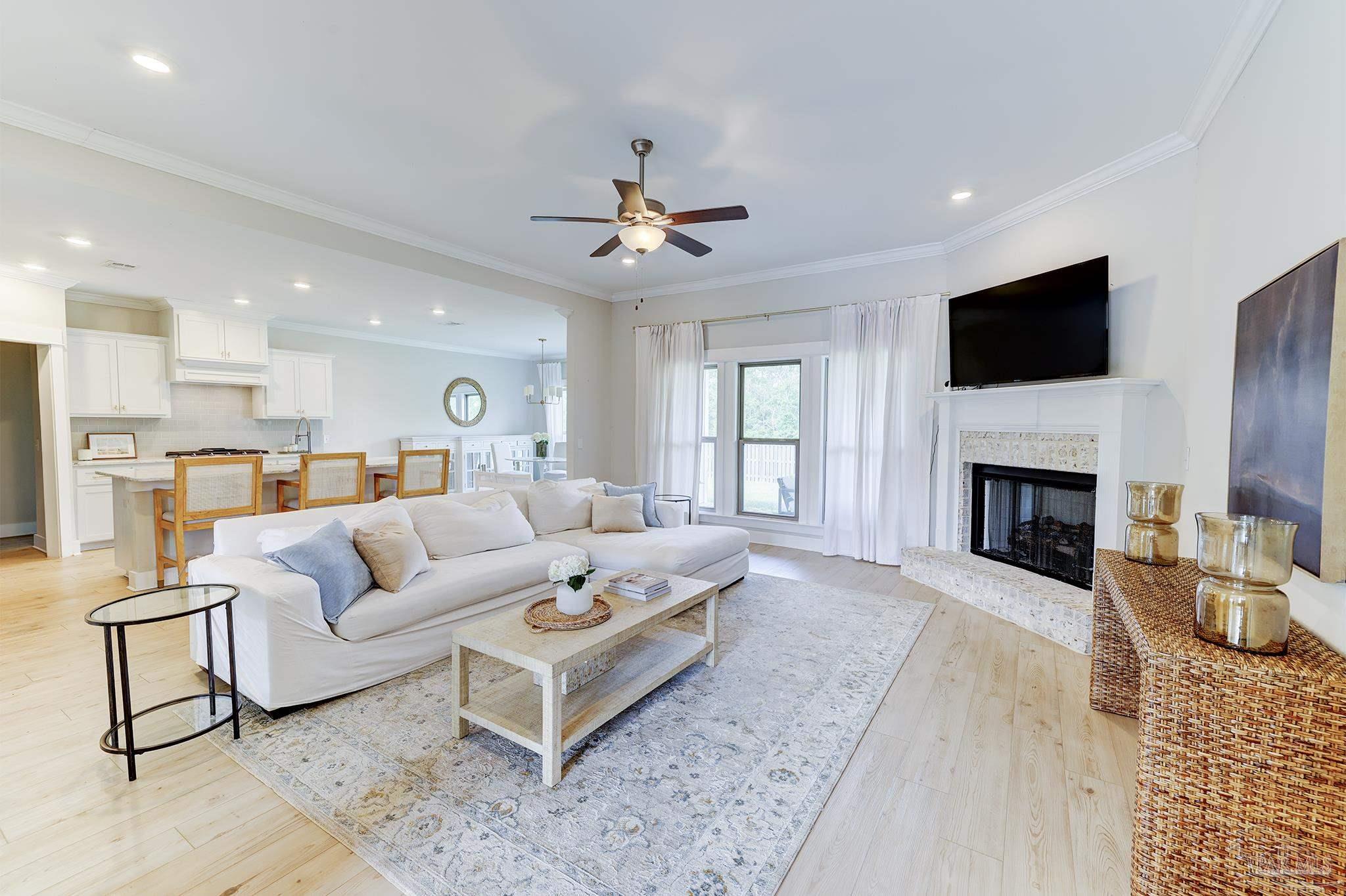 2876 Trestle Way