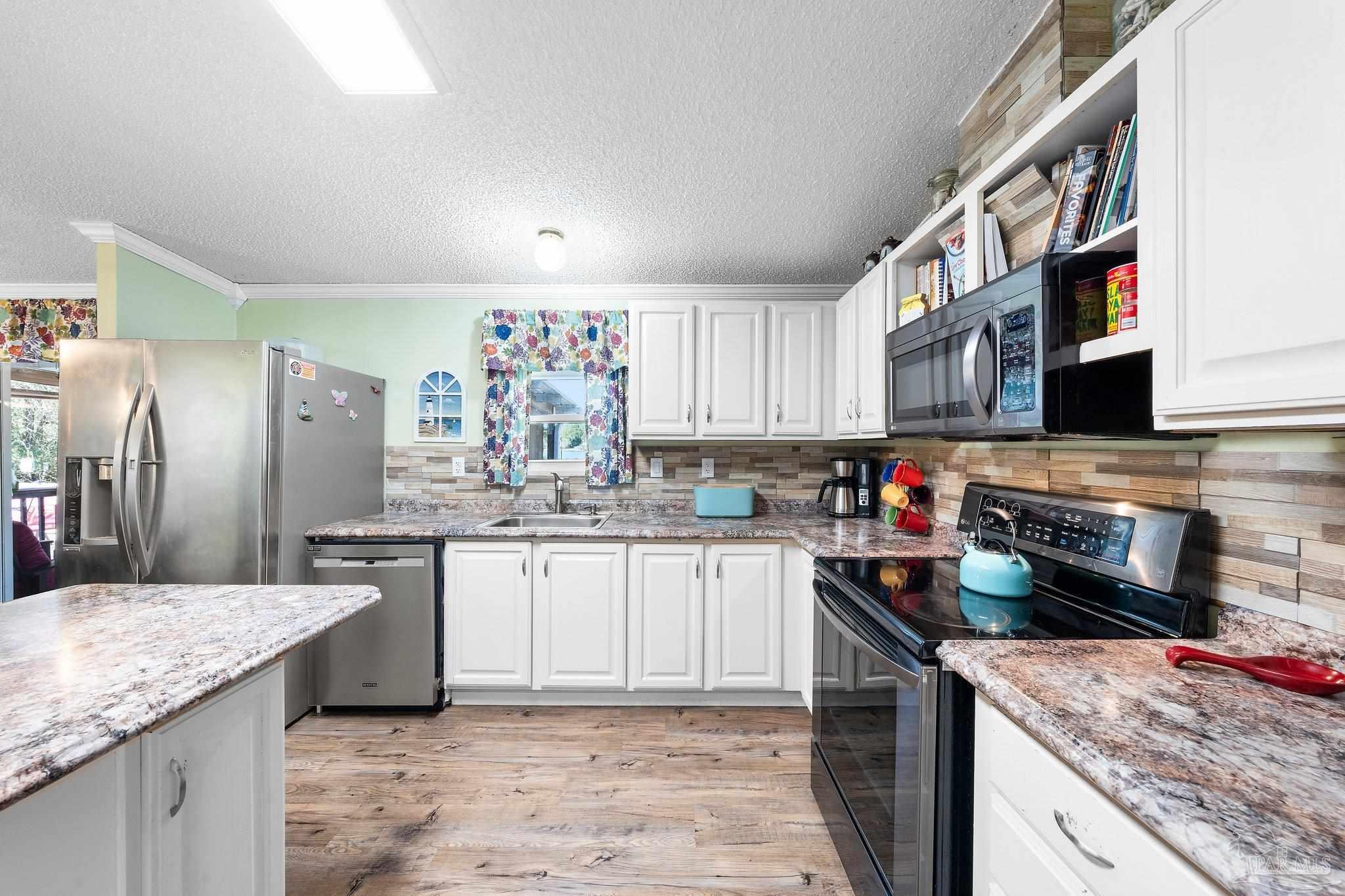 7988 Twin Lake Dr