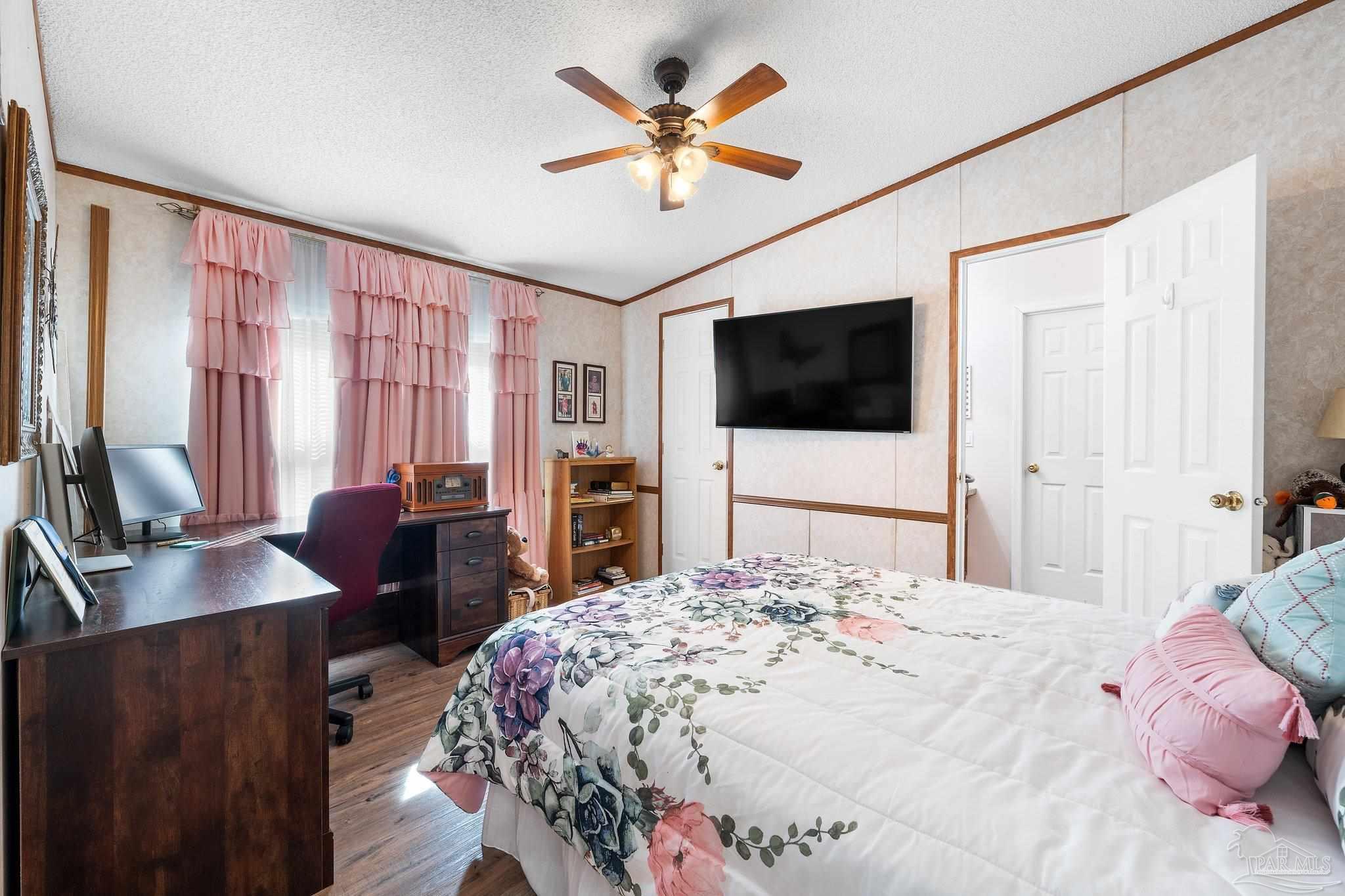 7988 Twin Lake Dr