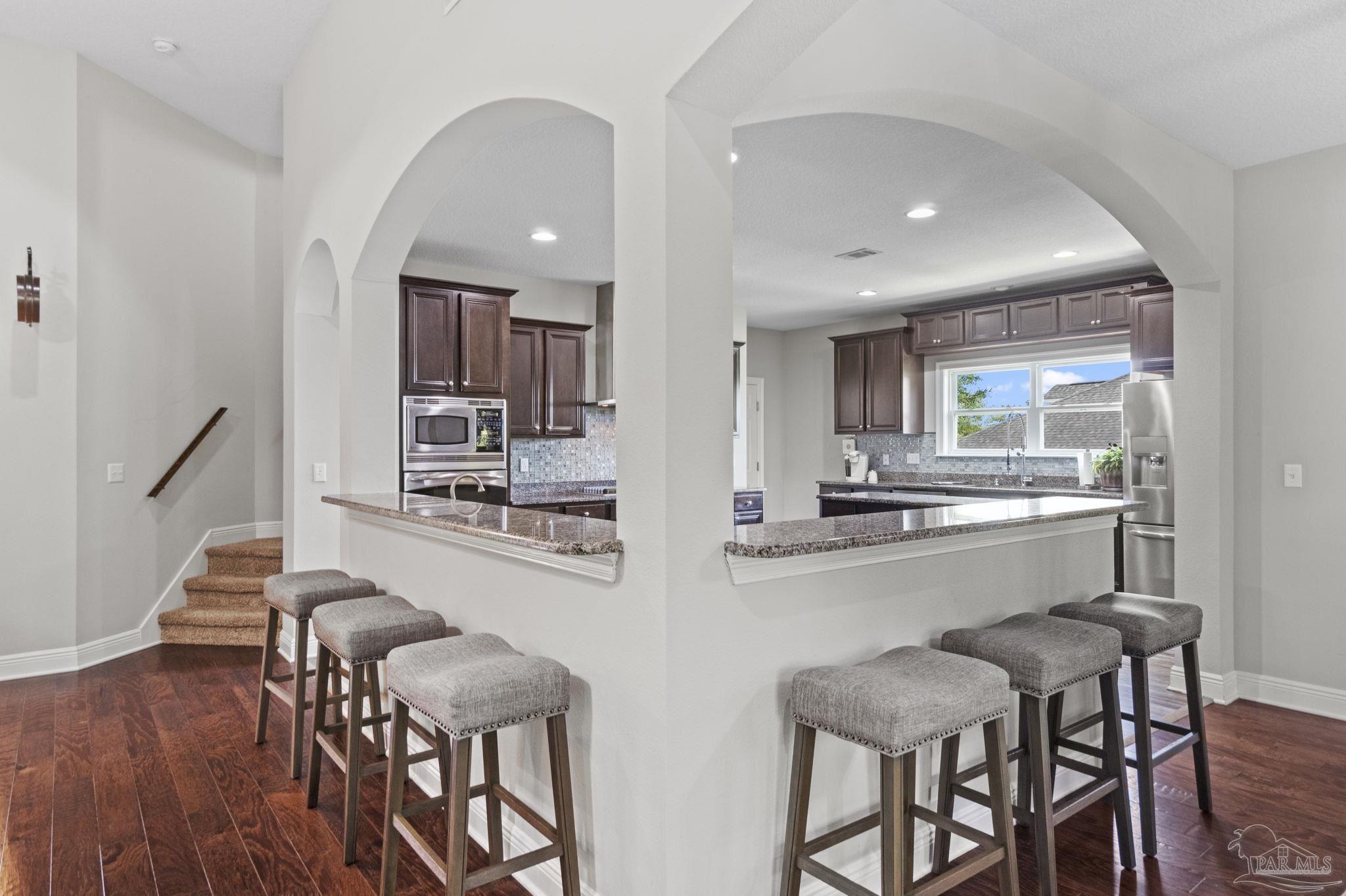 5621 Lobelia Ln