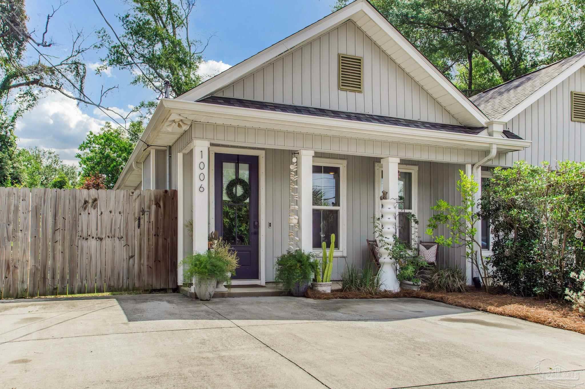 1006 N 6th Ave