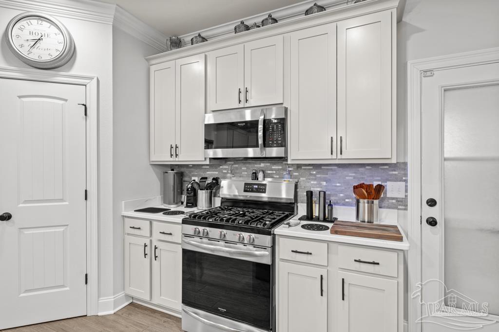3076 Mountain Laurel Tr