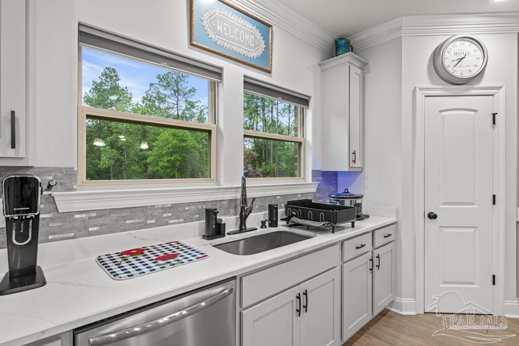 3076 Mountain Laurel Tr