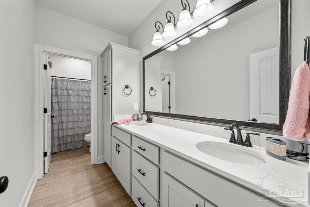 3076 Mountain Laurel Tr