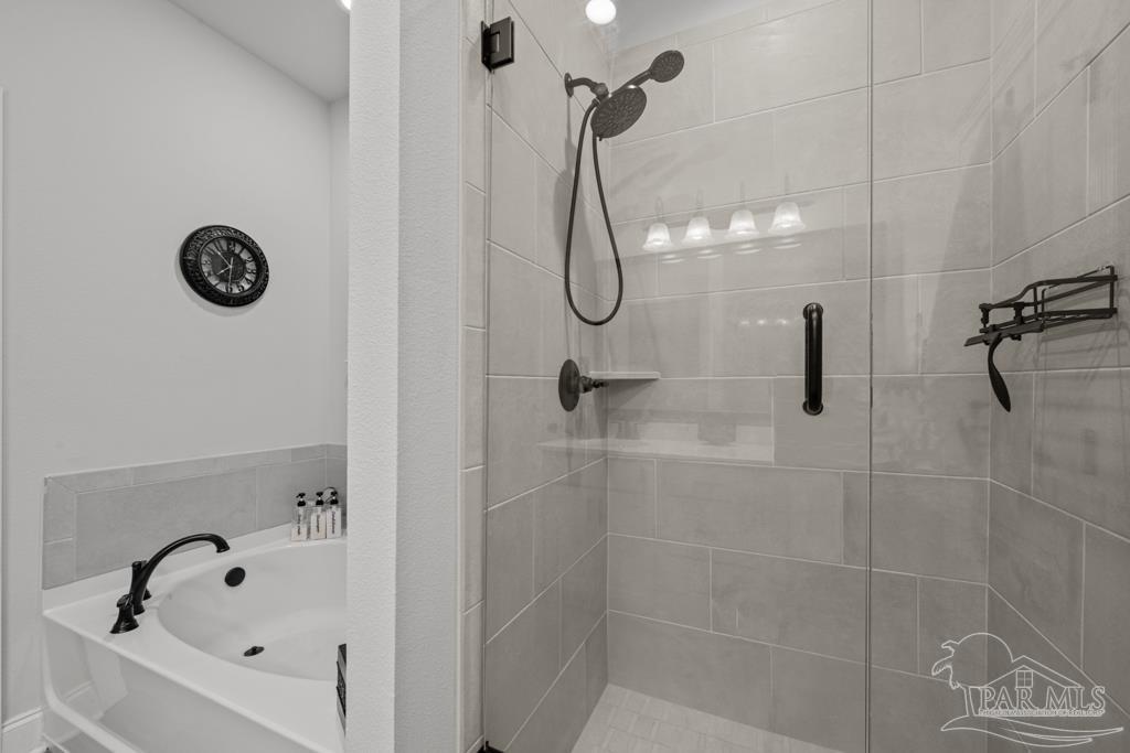 3076 Mountain Laurel Tr
