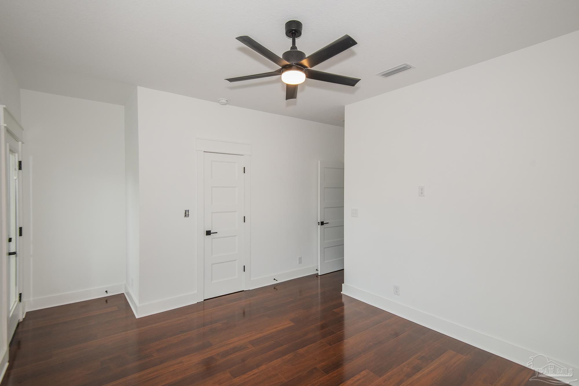 502 W Gregory St