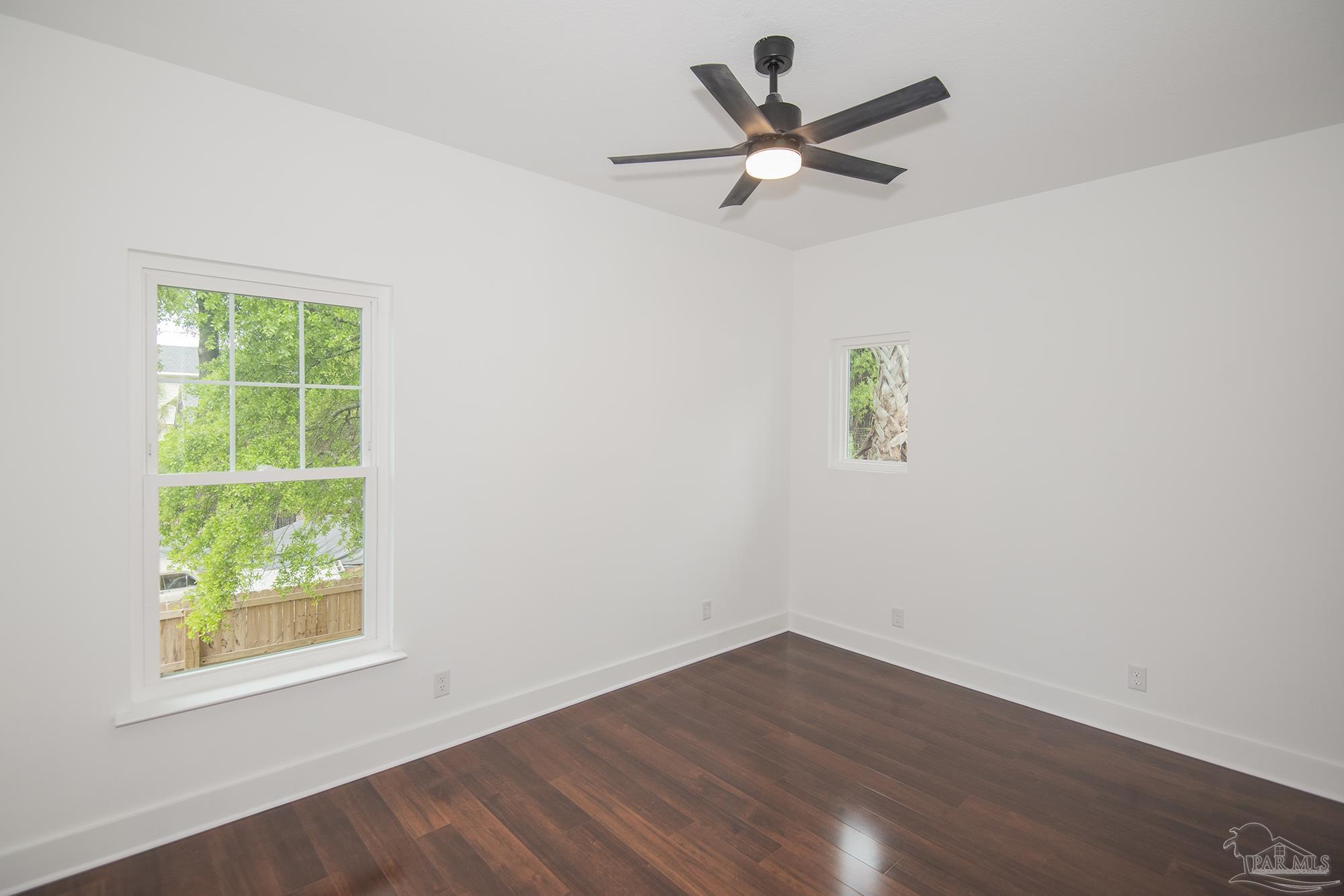 502 W Gregory St
