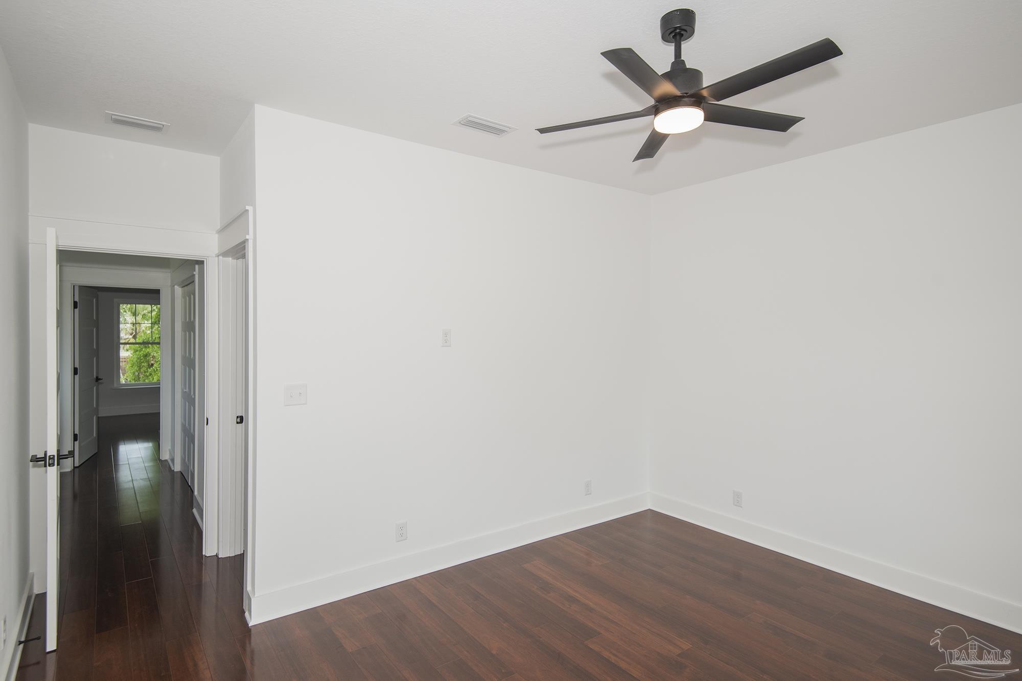 502 W Gregory St