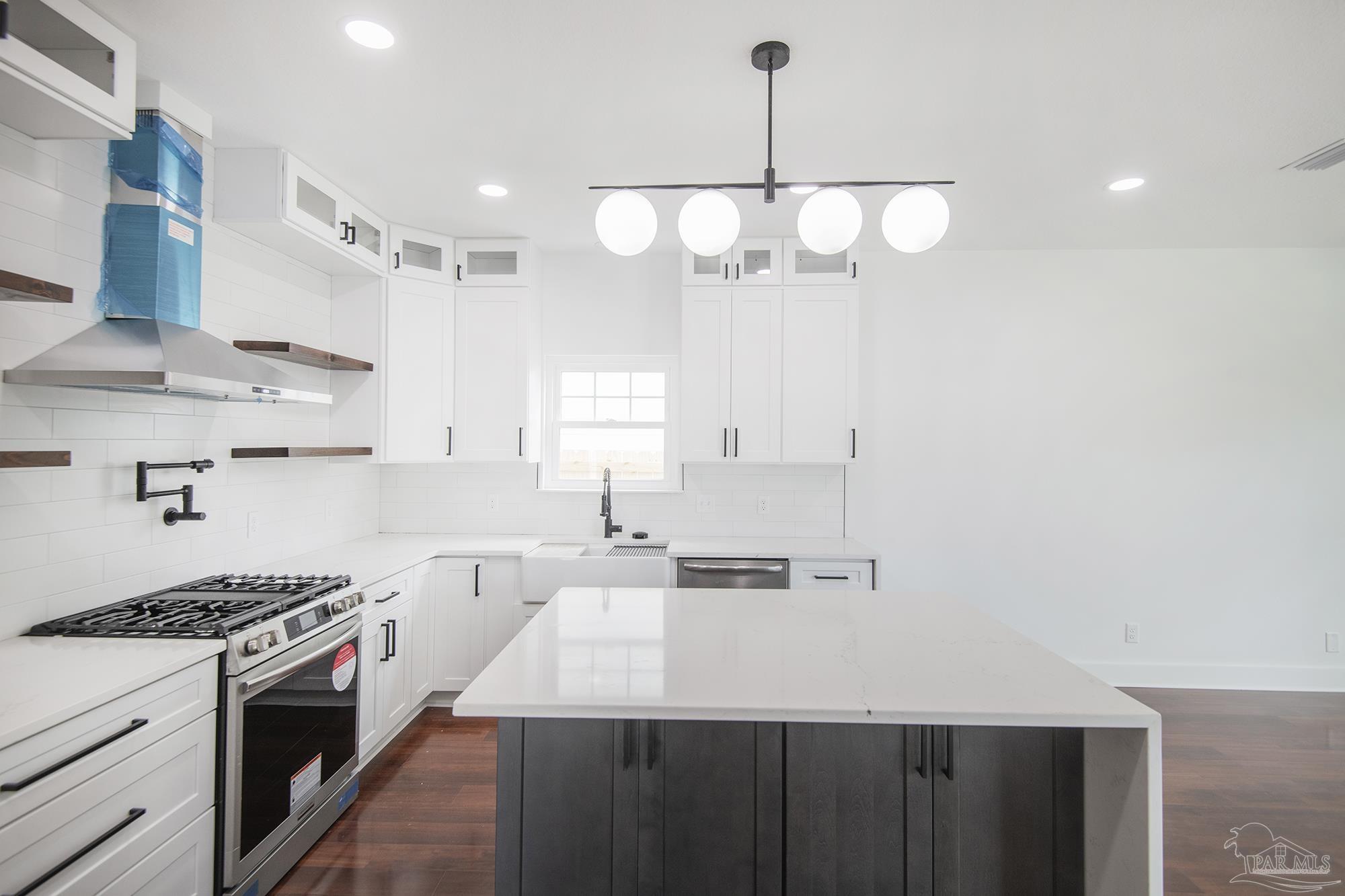 502 W Gregory St