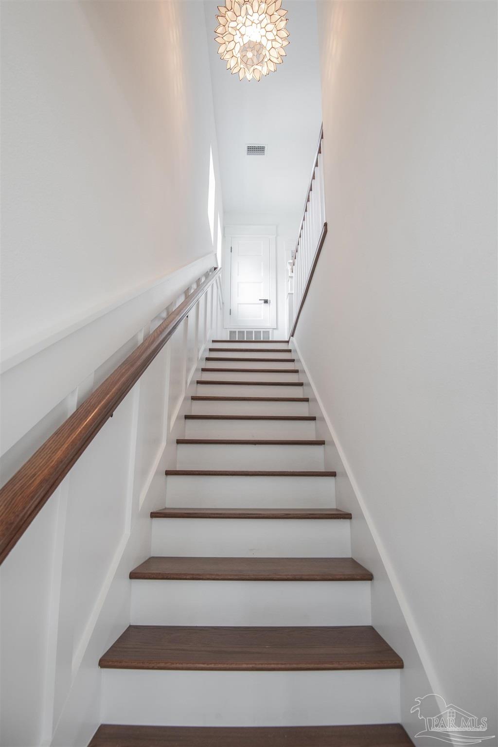 502 W Gregory St