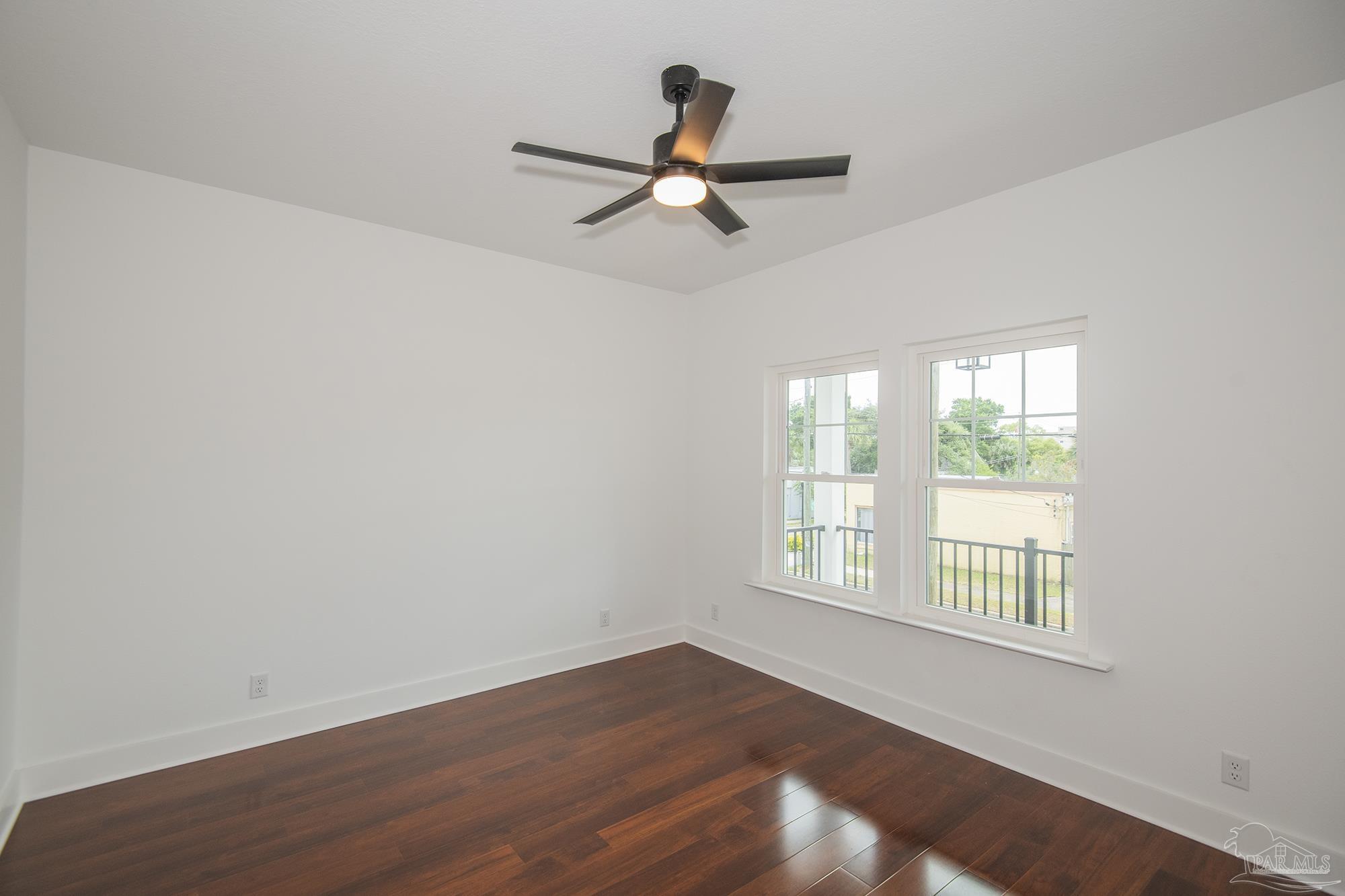 502 W Gregory St