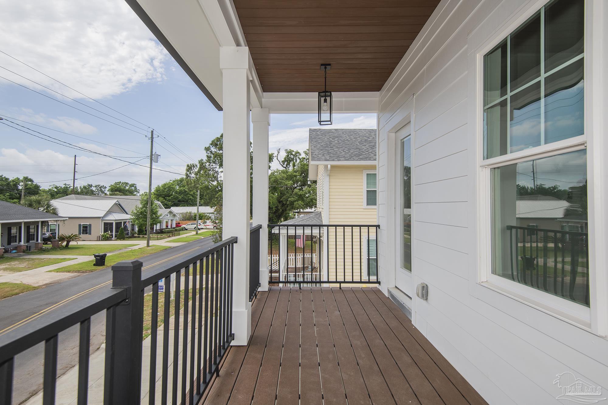 502 W Gregory St