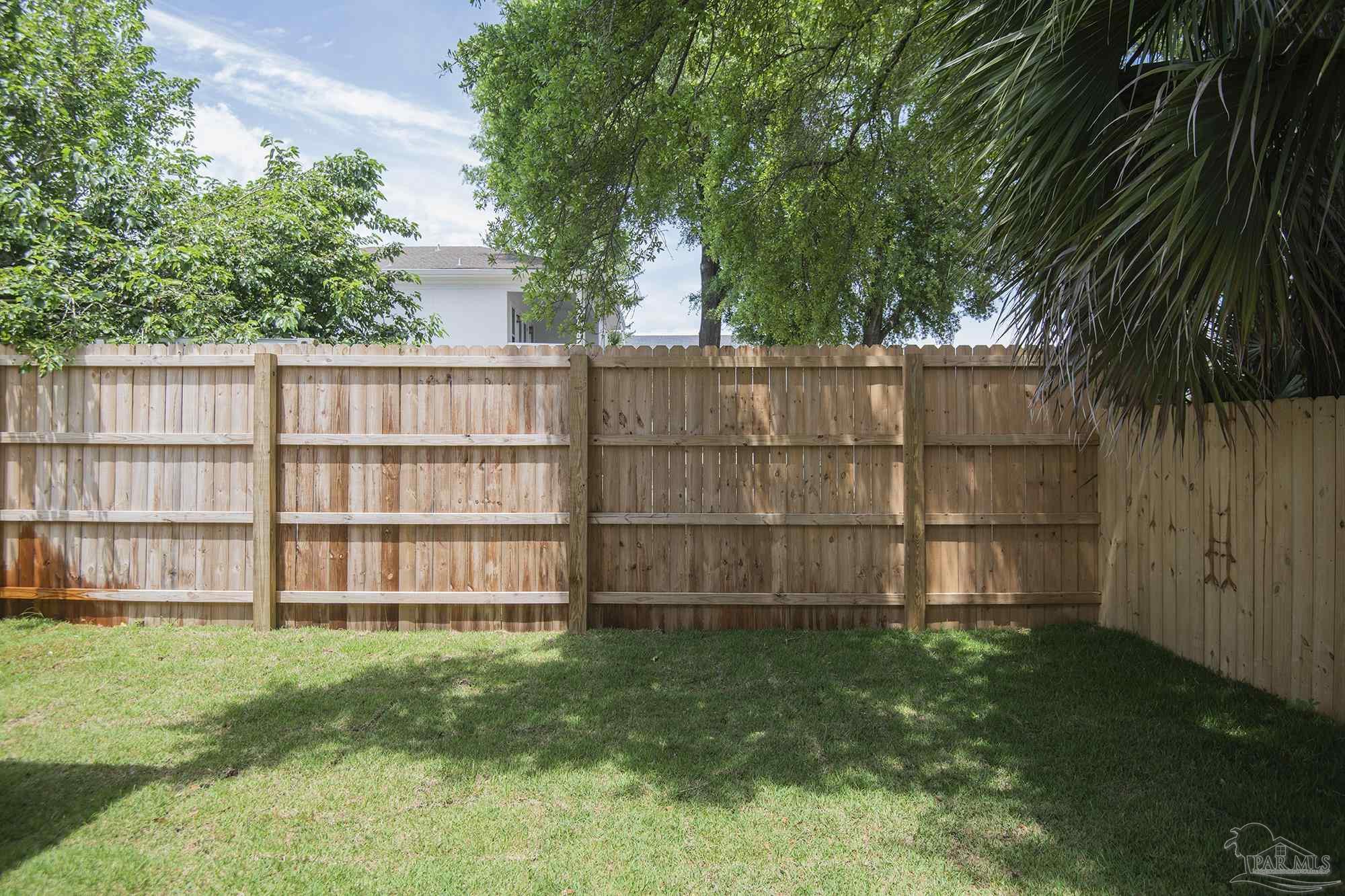 502 W Gregory St