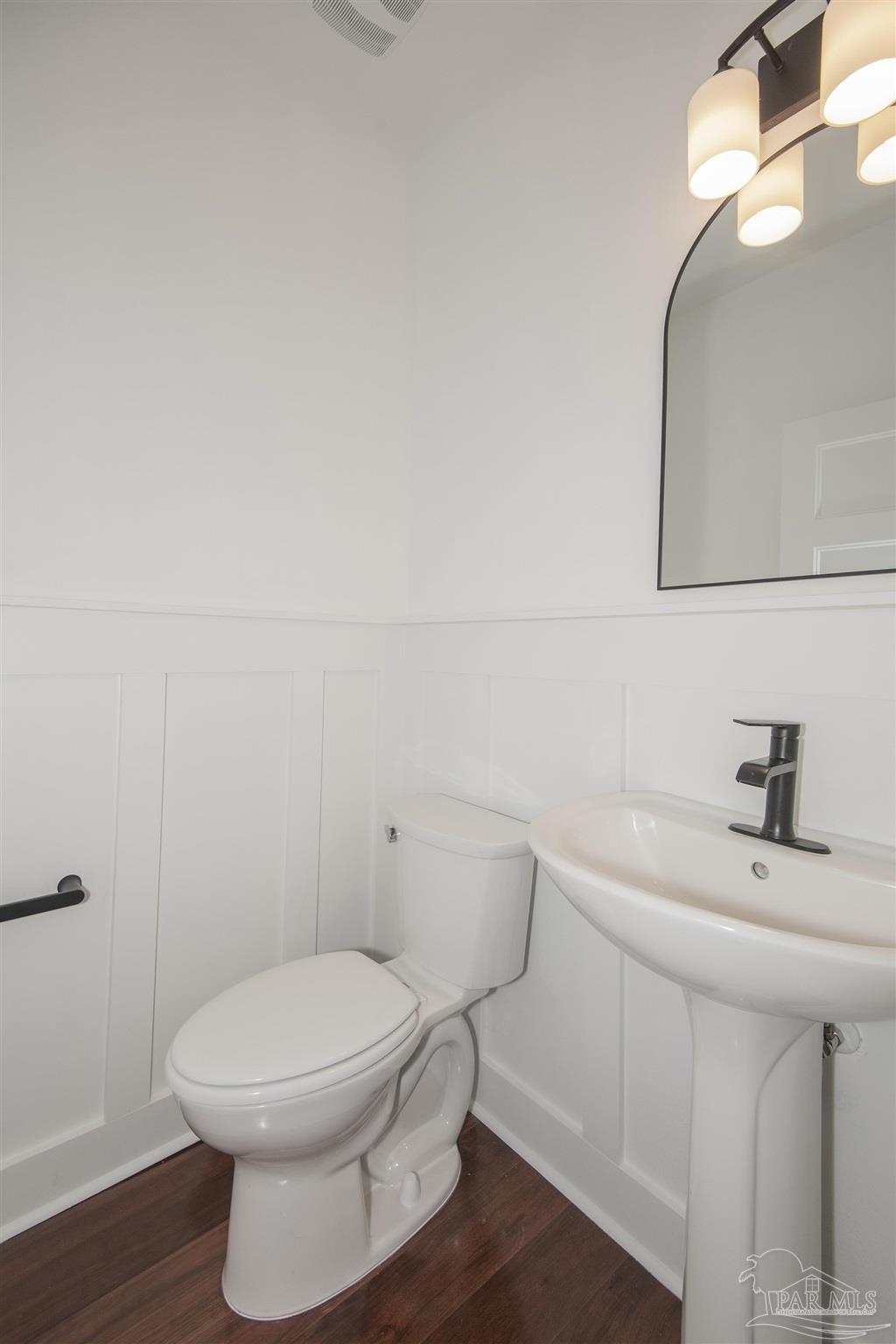 502 W Gregory St