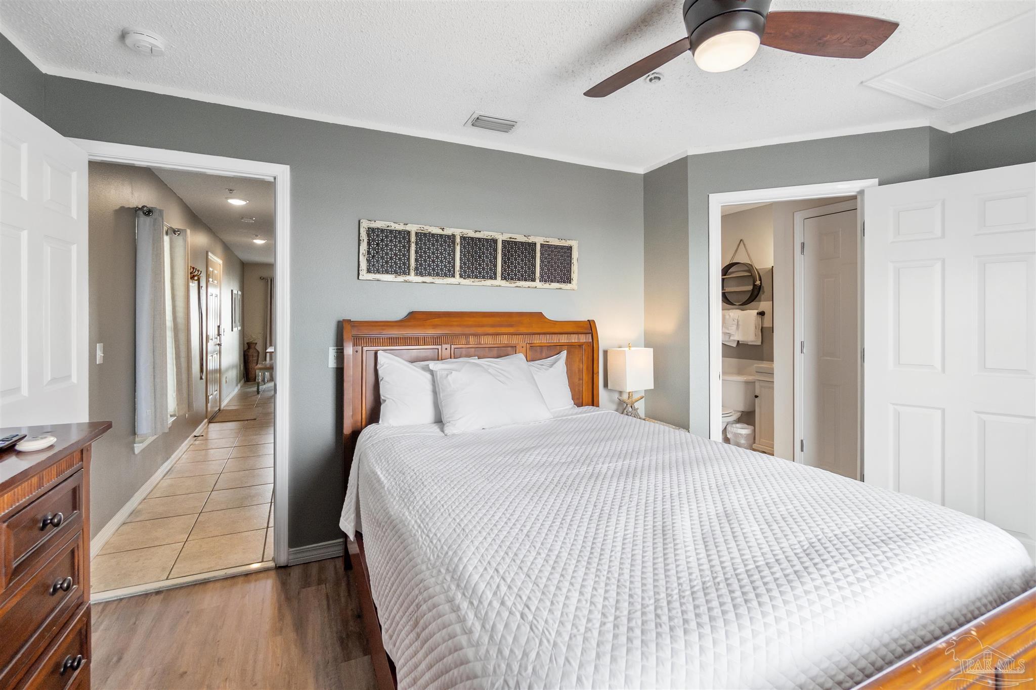 8436 Gulf Blvd # 633