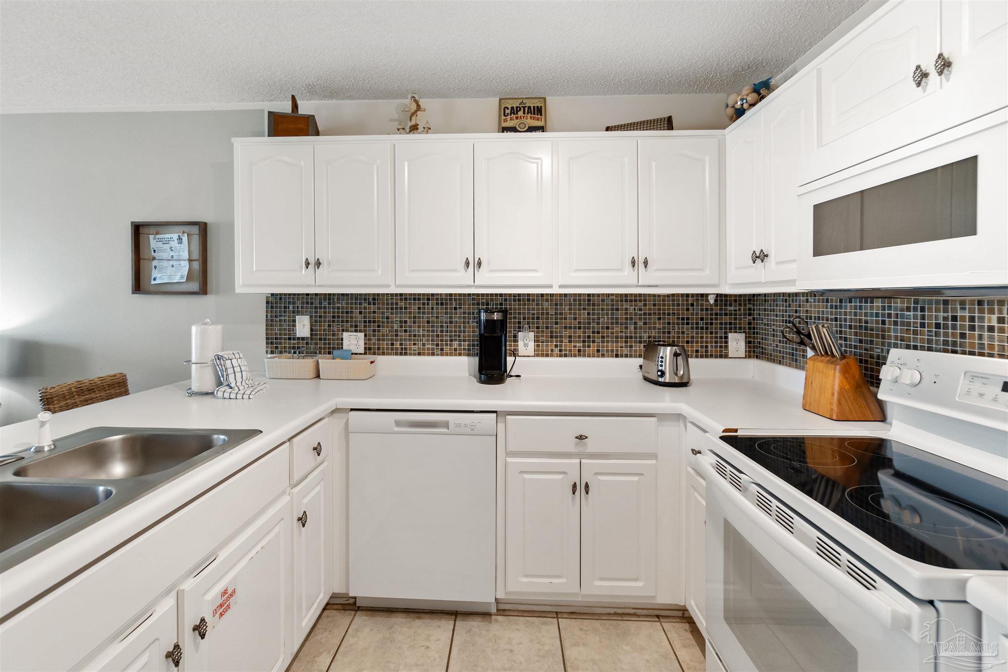 8436 Gulf Blvd # 633