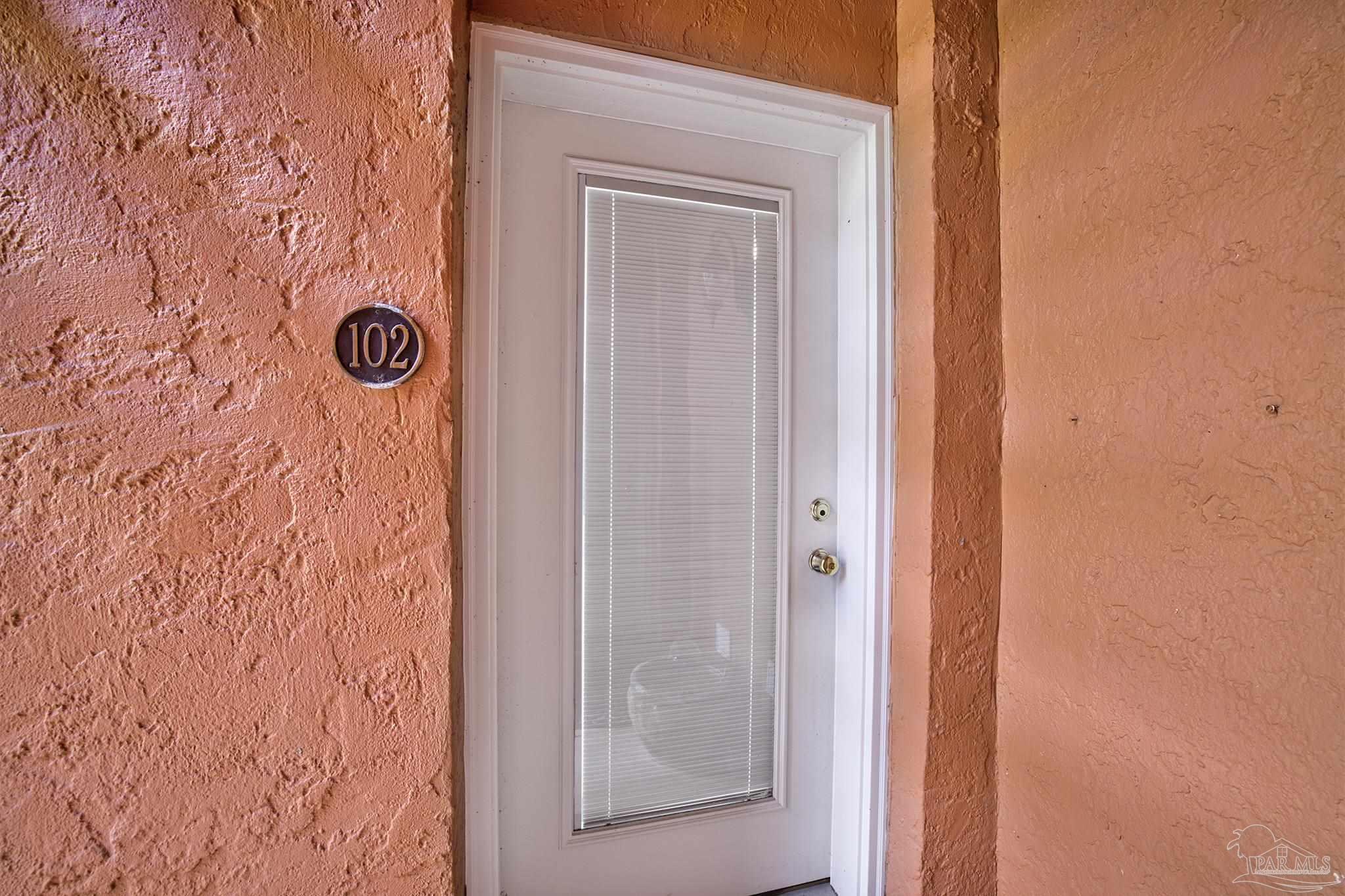 2007 E Gadsden St # 102