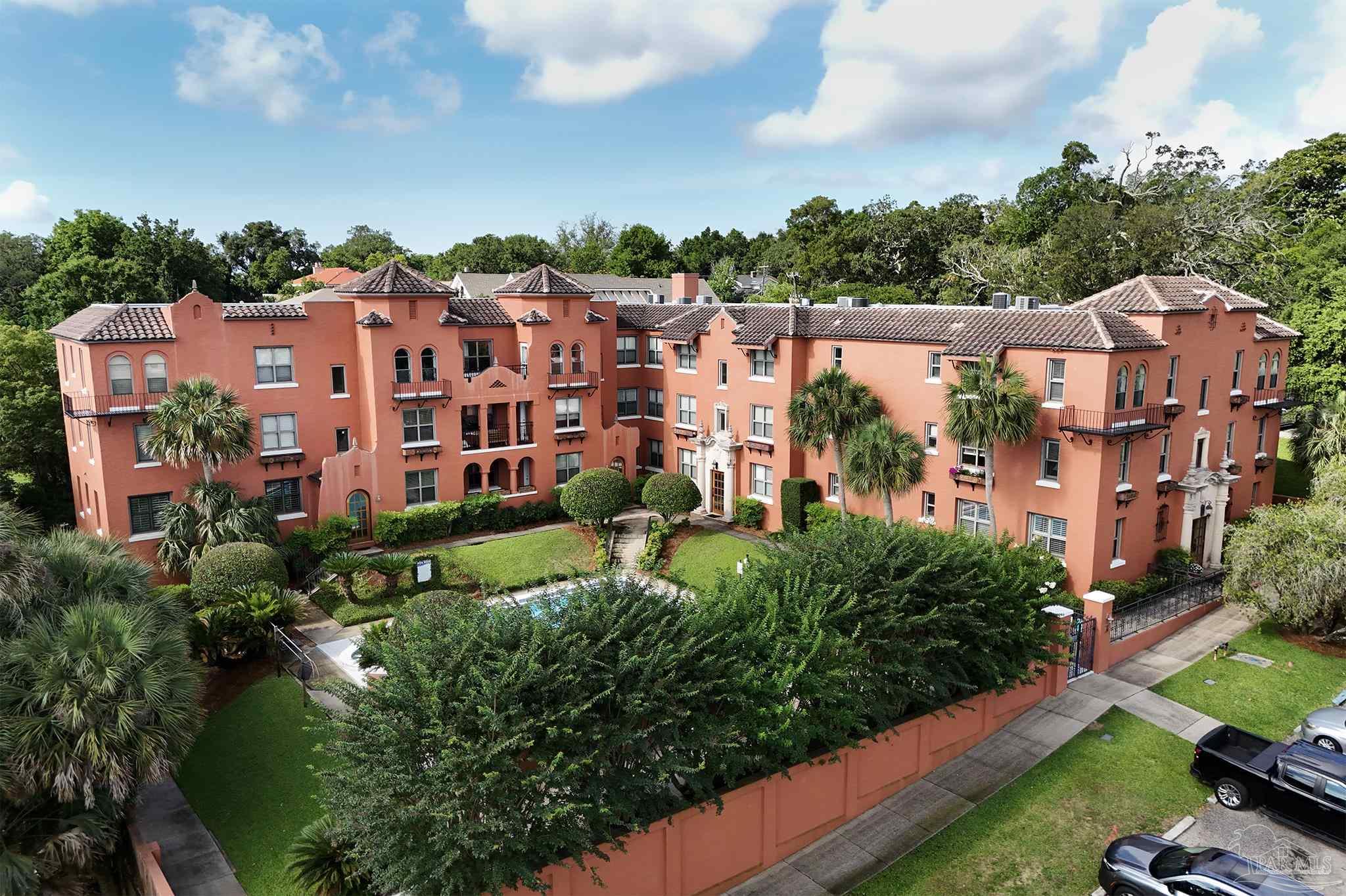 2007 E Gadsden St # 102