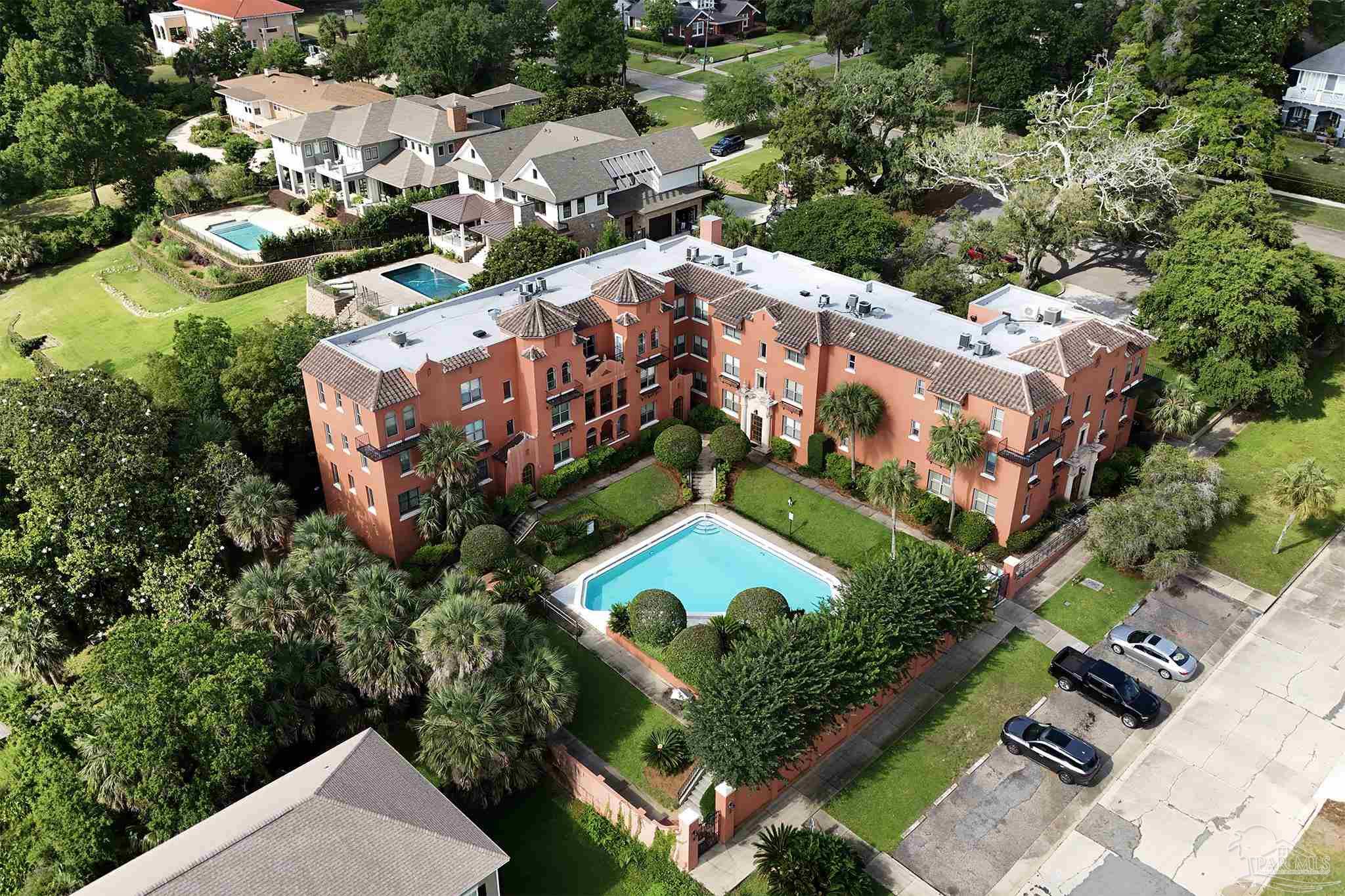 2007 E Gadsden St # 102