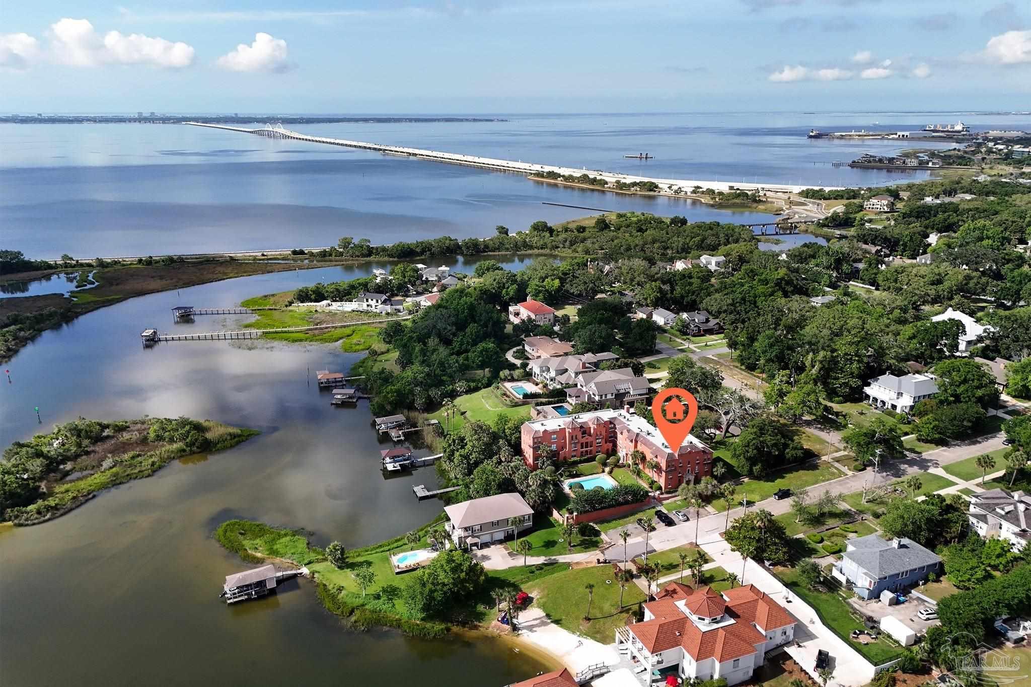 2007 E Gadsden St # 102