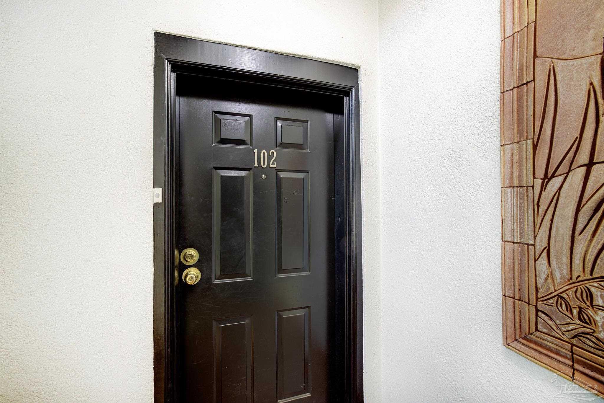 2007 E Gadsden St # 102