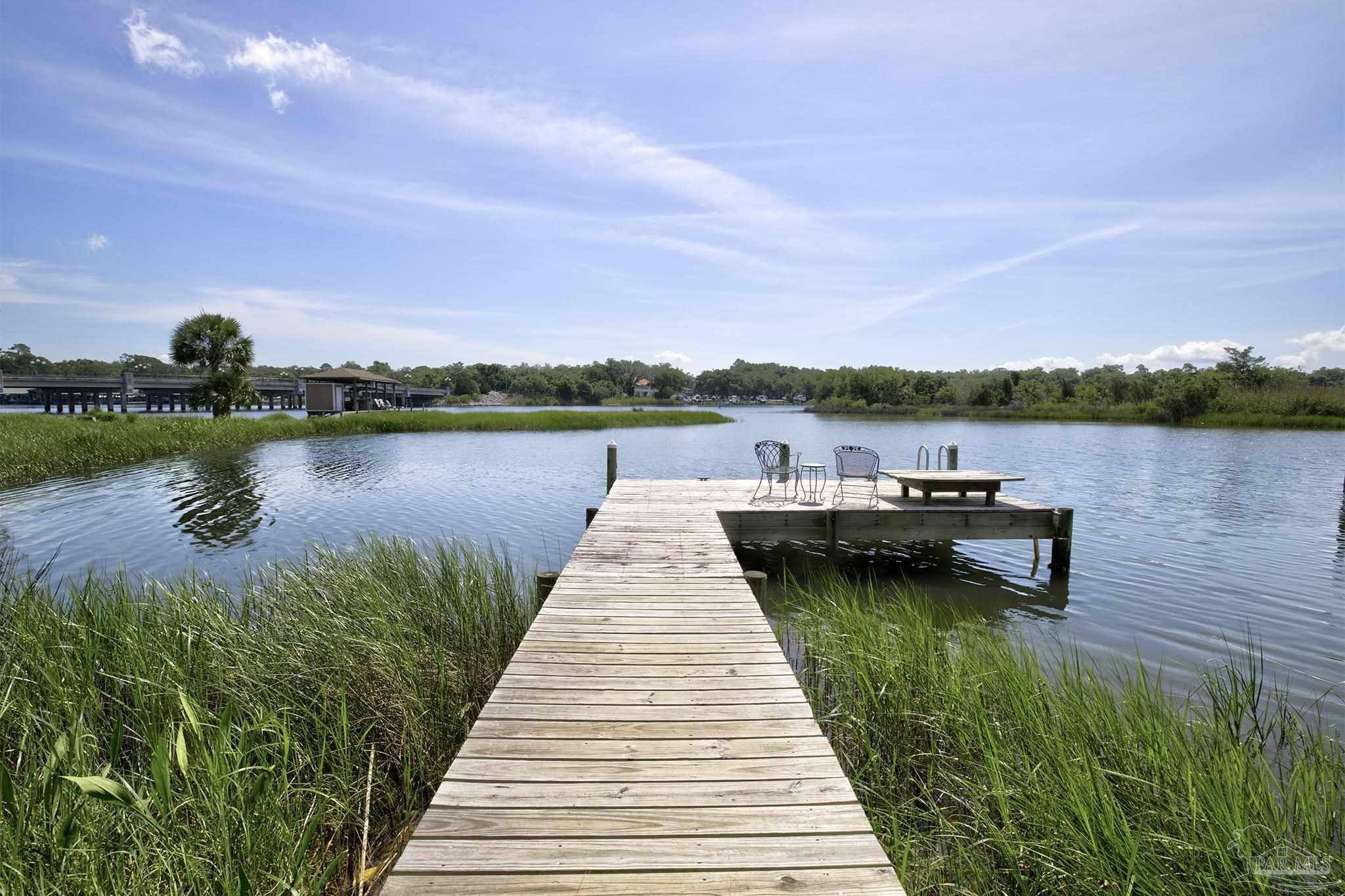 2007 E Gadsden St # 102