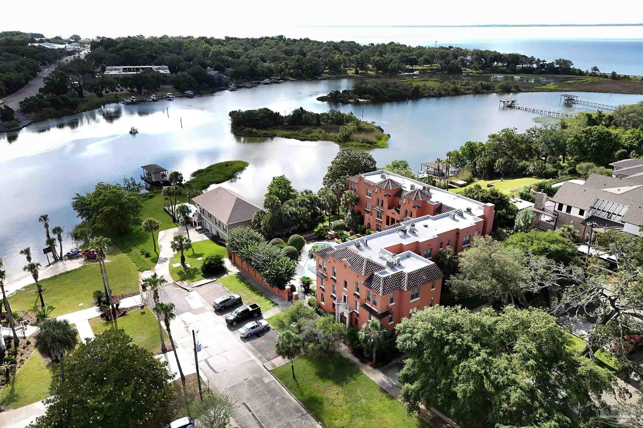 2007 E Gadsden St # 102