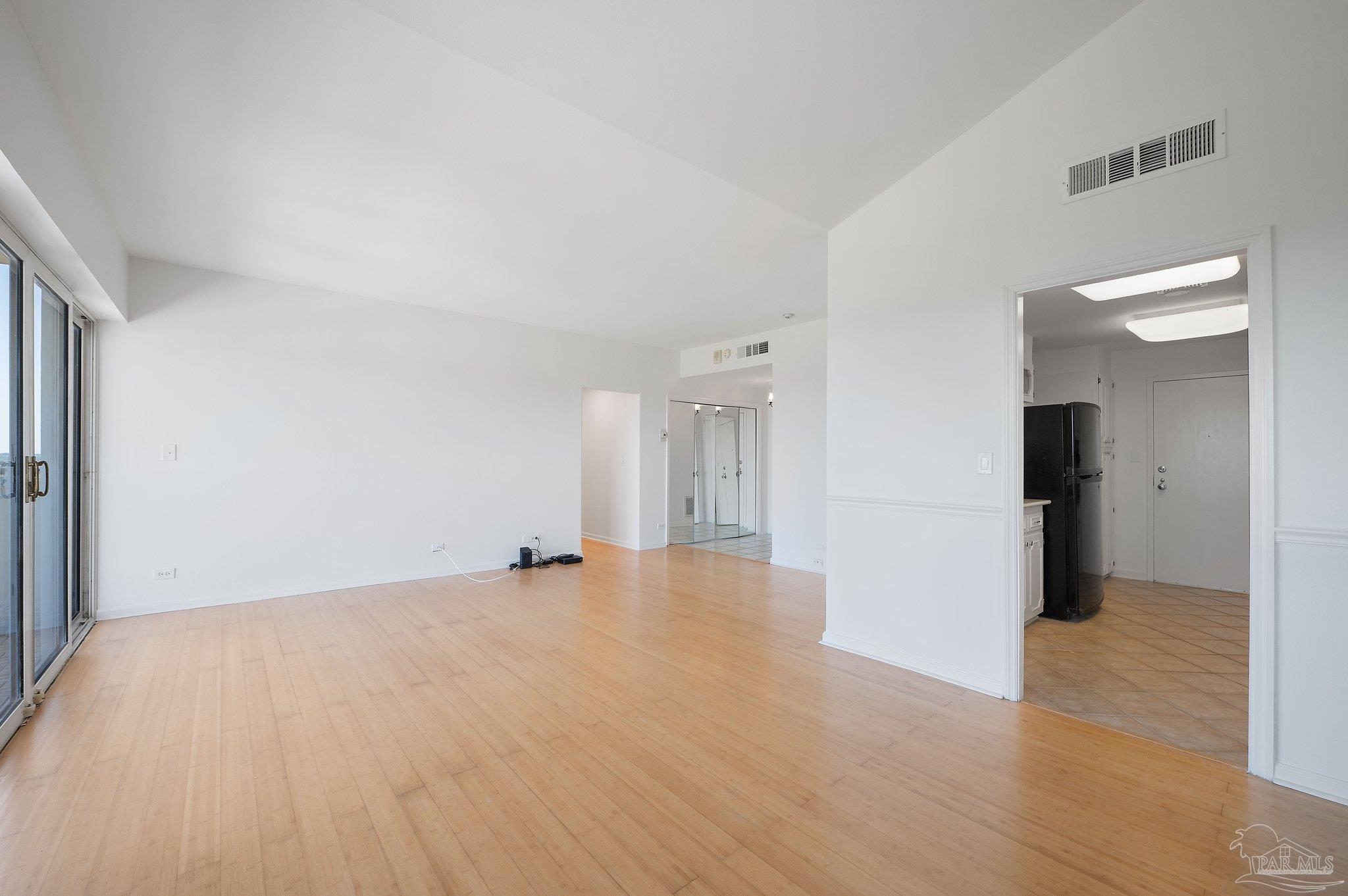 825 Bayshore Dr # 1206