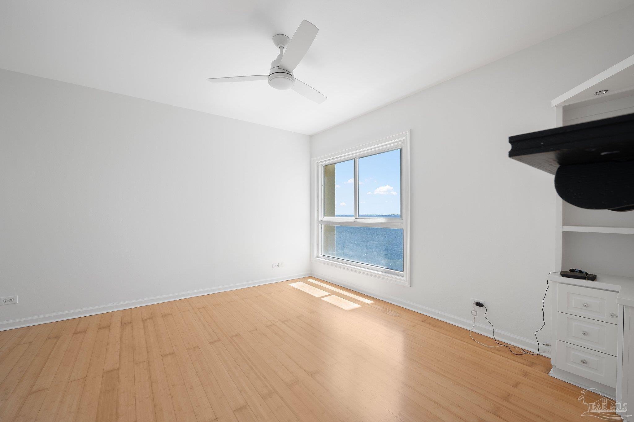 825 Bayshore Dr # 1206