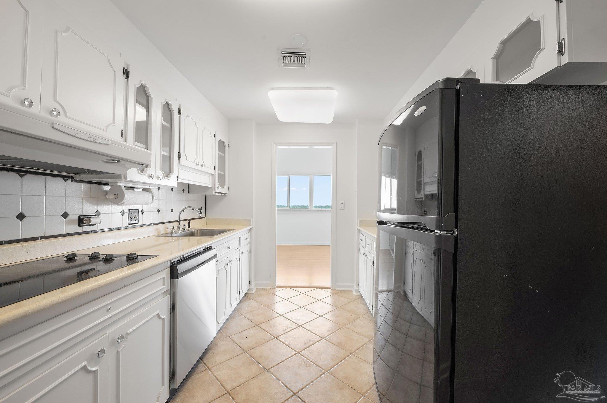 825 Bayshore Dr # 1206