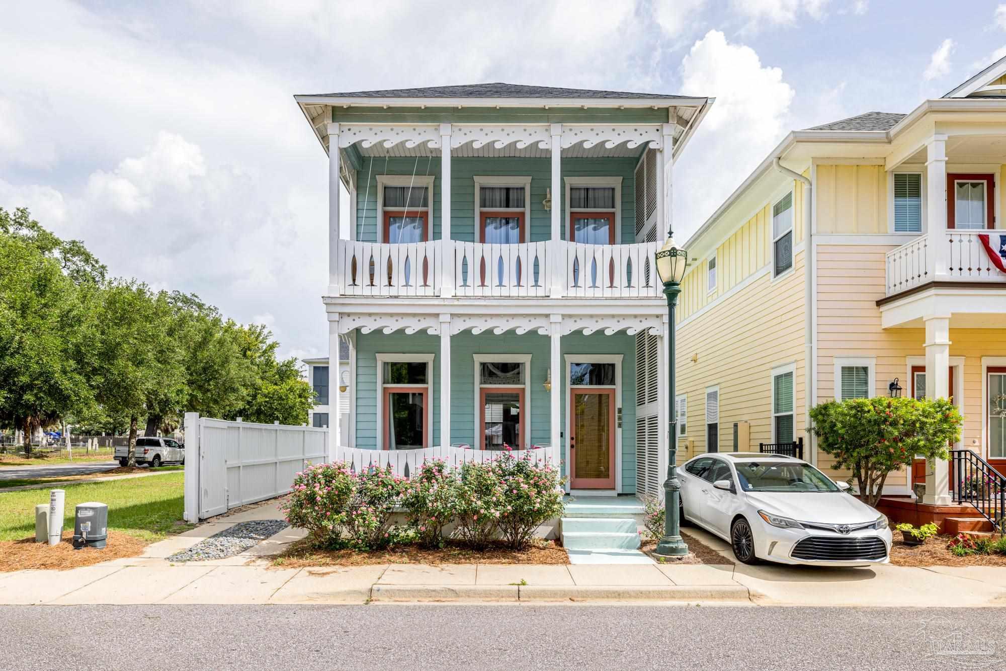 508 Santos St