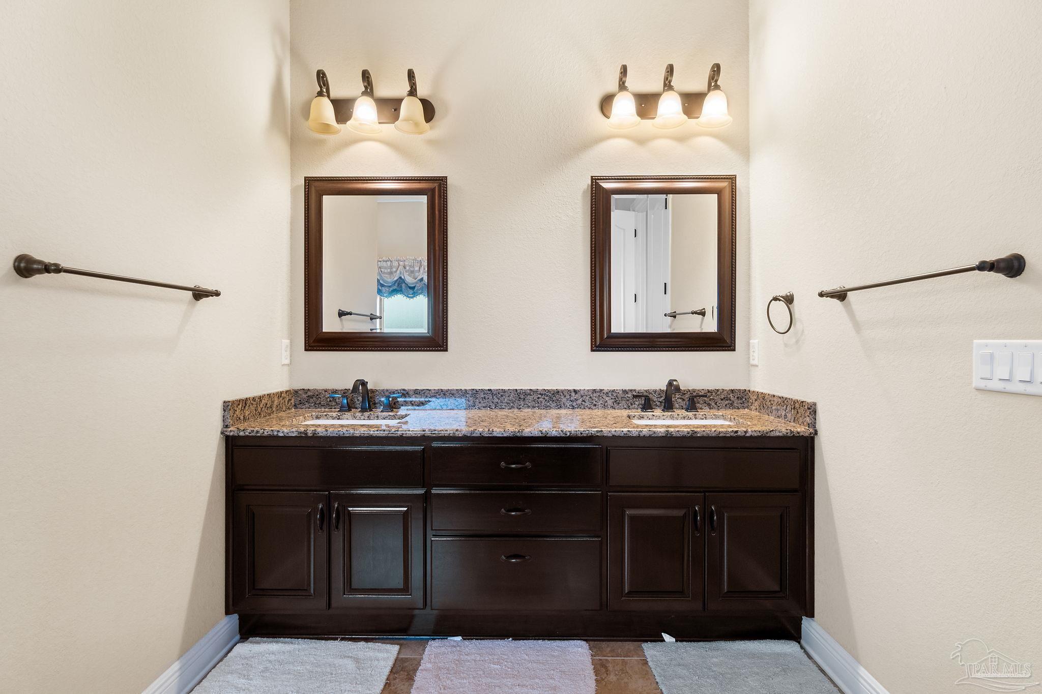1921 Costa Verde Ct
