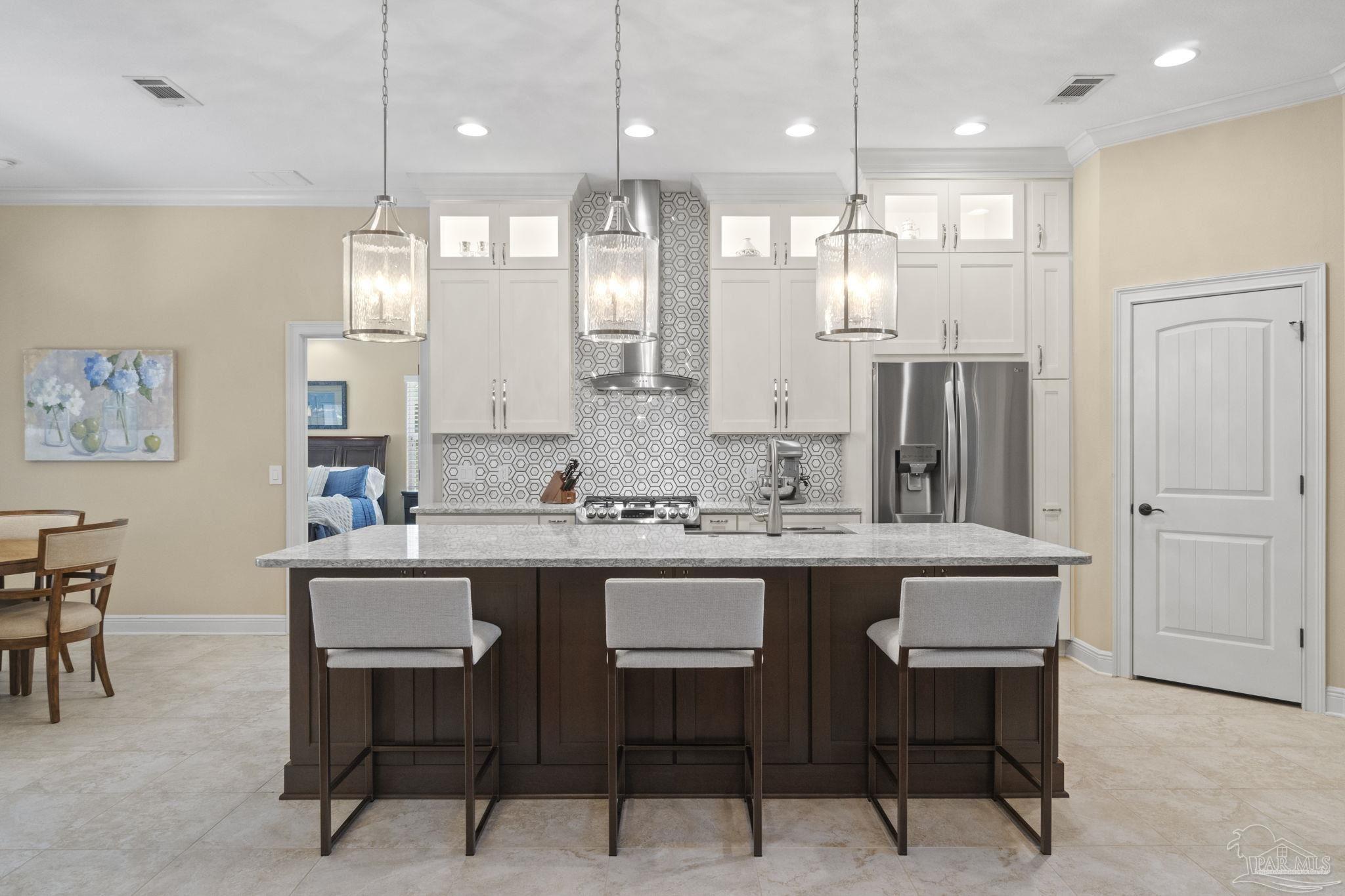 8757 Spider Lily Way