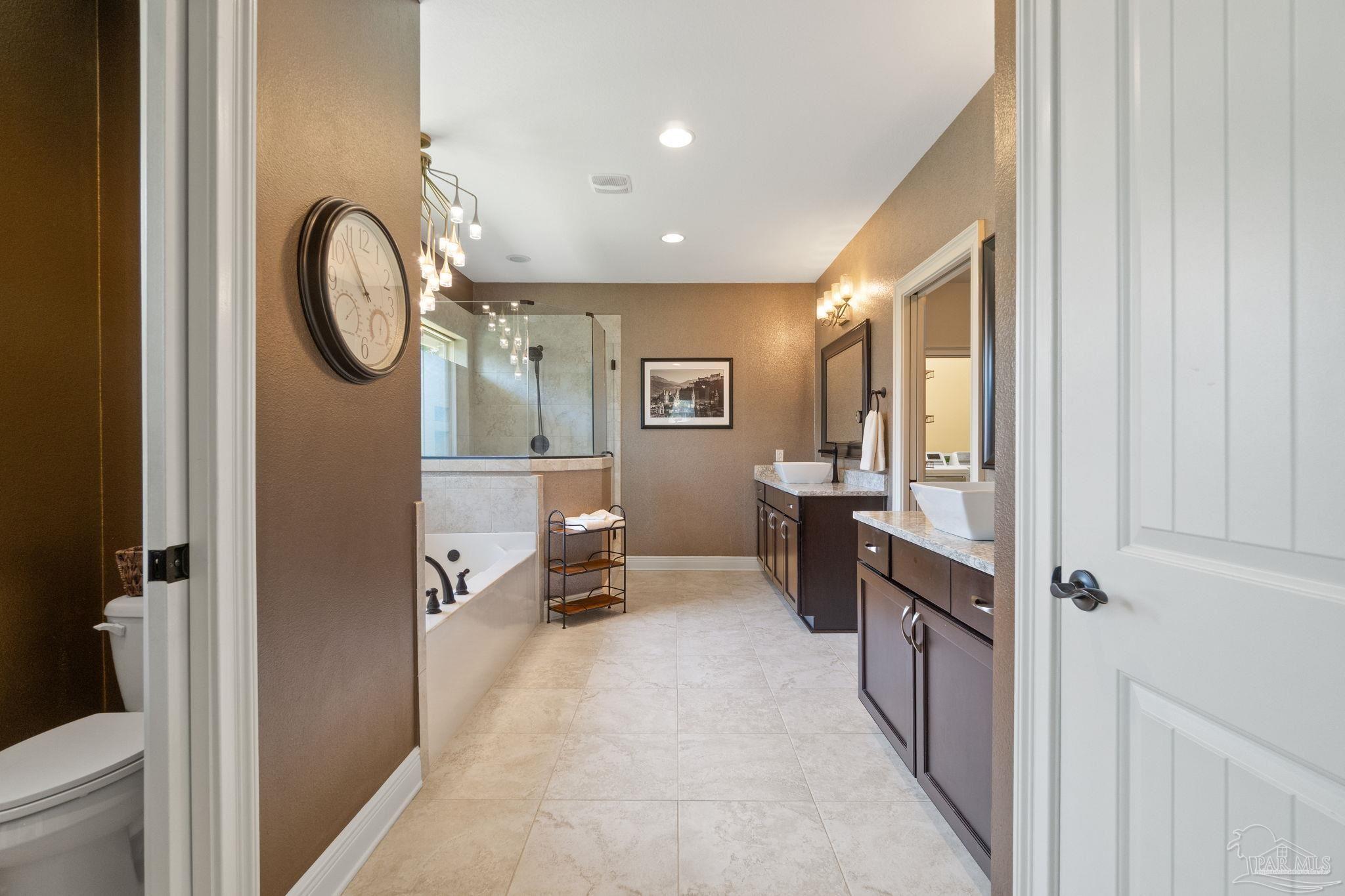 8757 Spider Lily Way