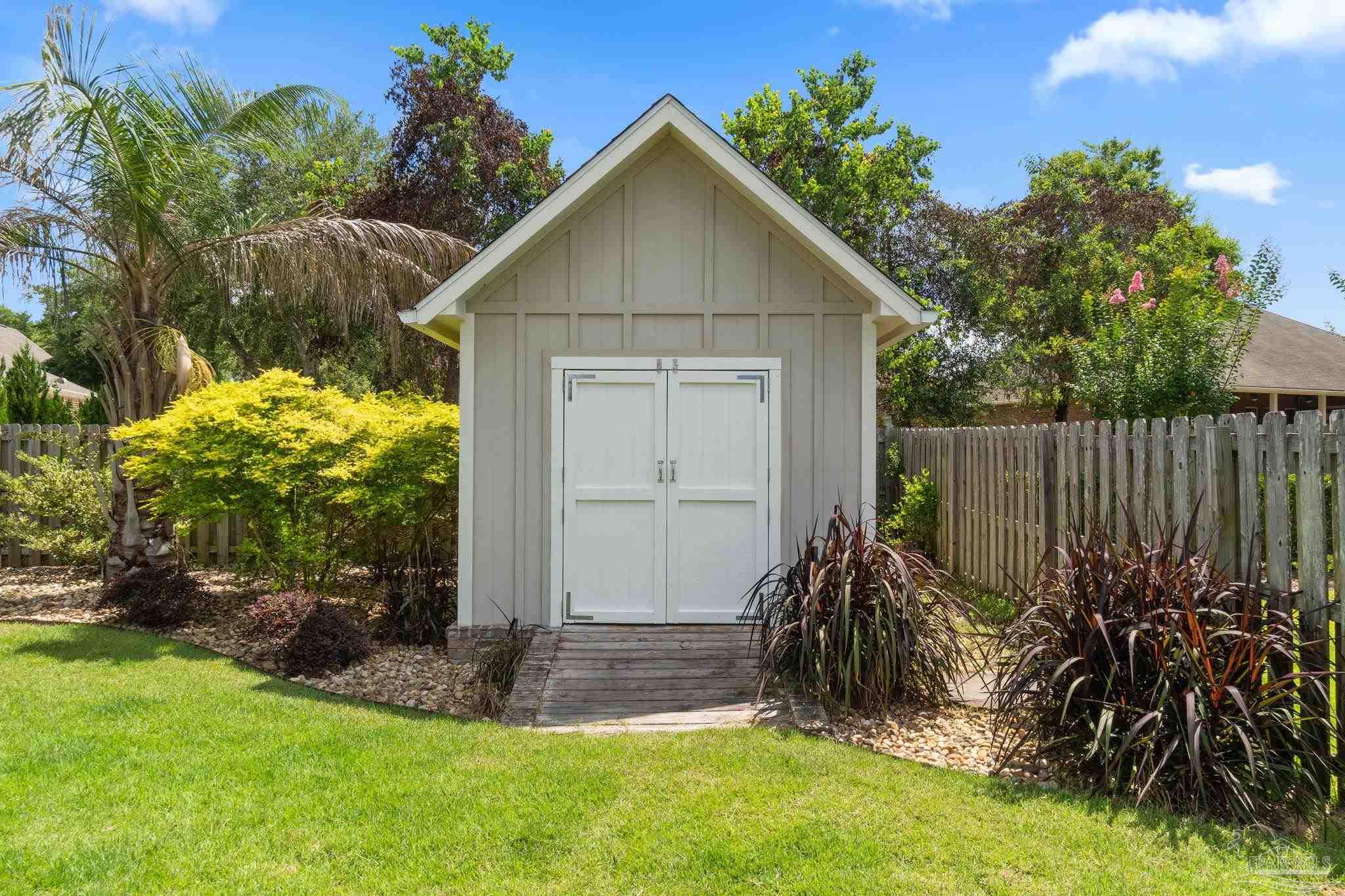 8757 Spider Lily Way